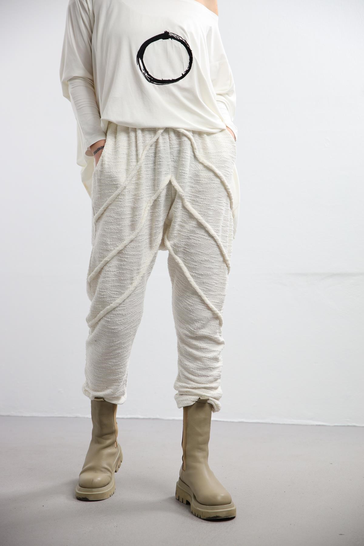 Ecru Stitched Detail Trousers - Saman Butik | Shop Online Ecru Stitched Detail Trousers