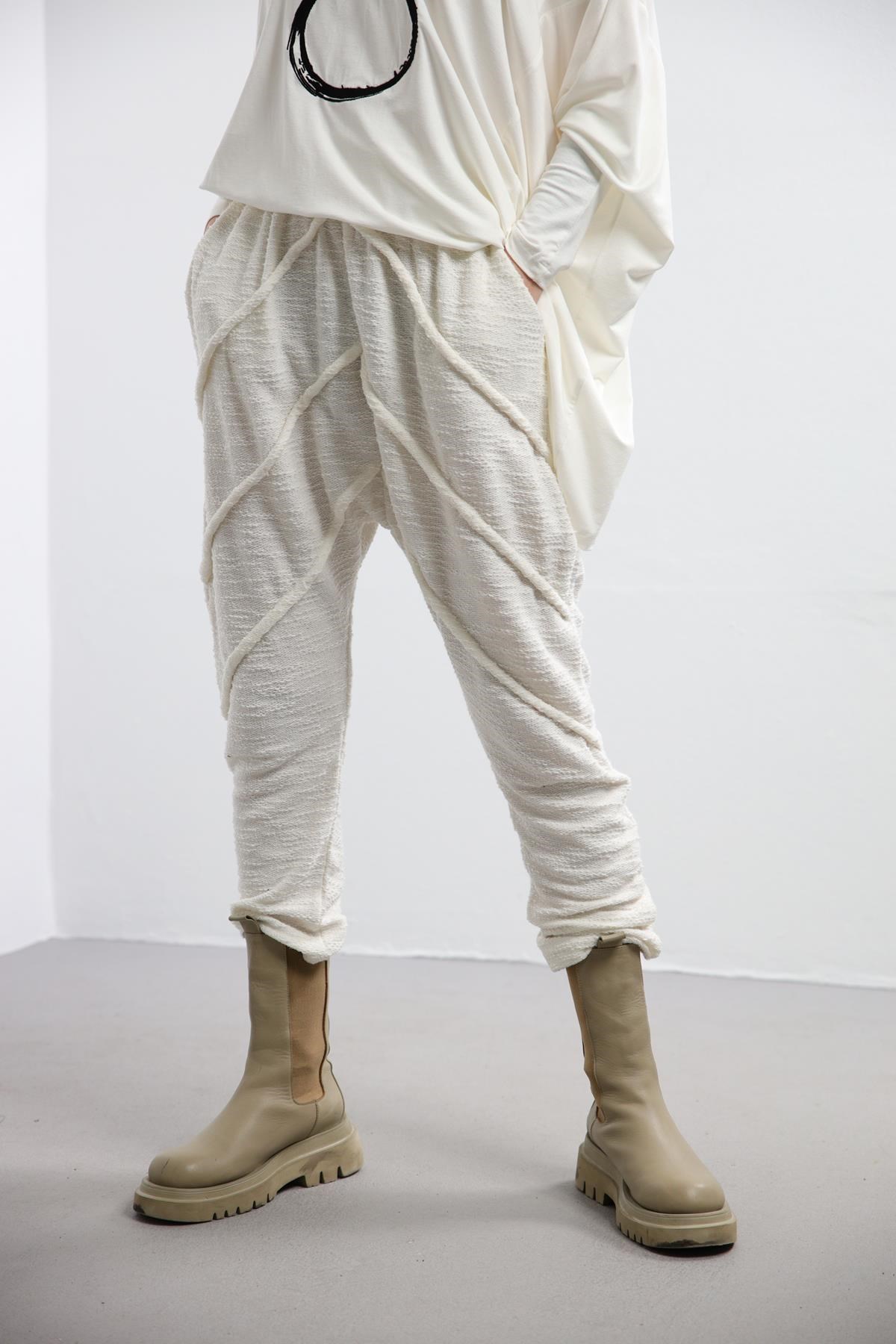Ecru Stitched Detail Trousers - Saman Butik | Shop Online Ecru Stitched Detail Trousers
