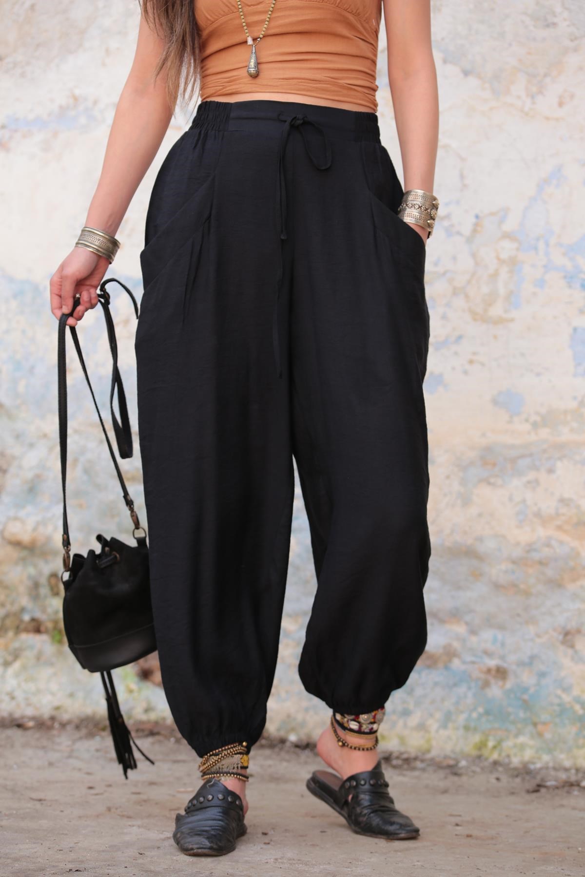  Siyah Bohem Stil Paça Lastikli Pantolon