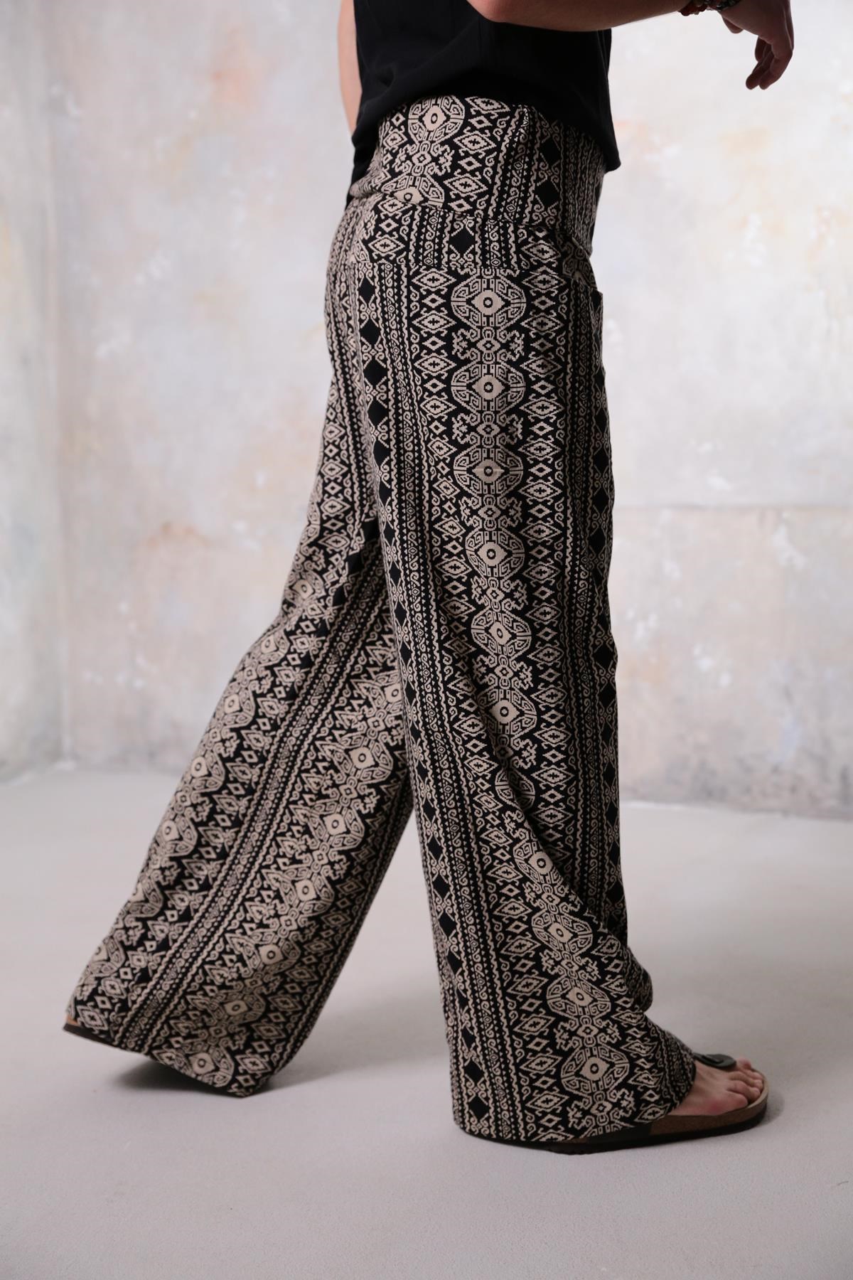  Siyah Desenli Rahat Kesim Balıkçı Pantolon