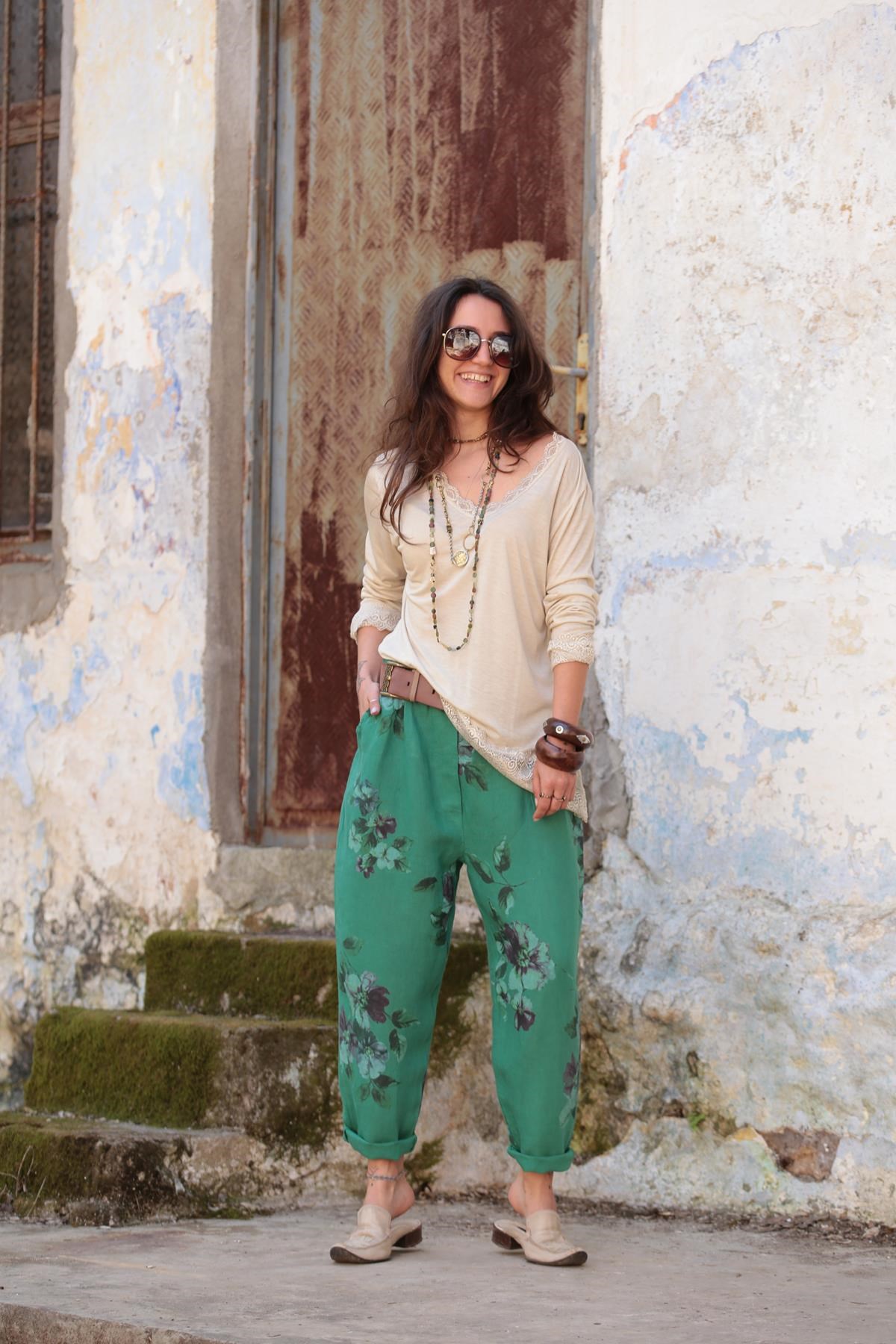  Yeşil Çiçek Desenli Havuç Kesim Pantolon