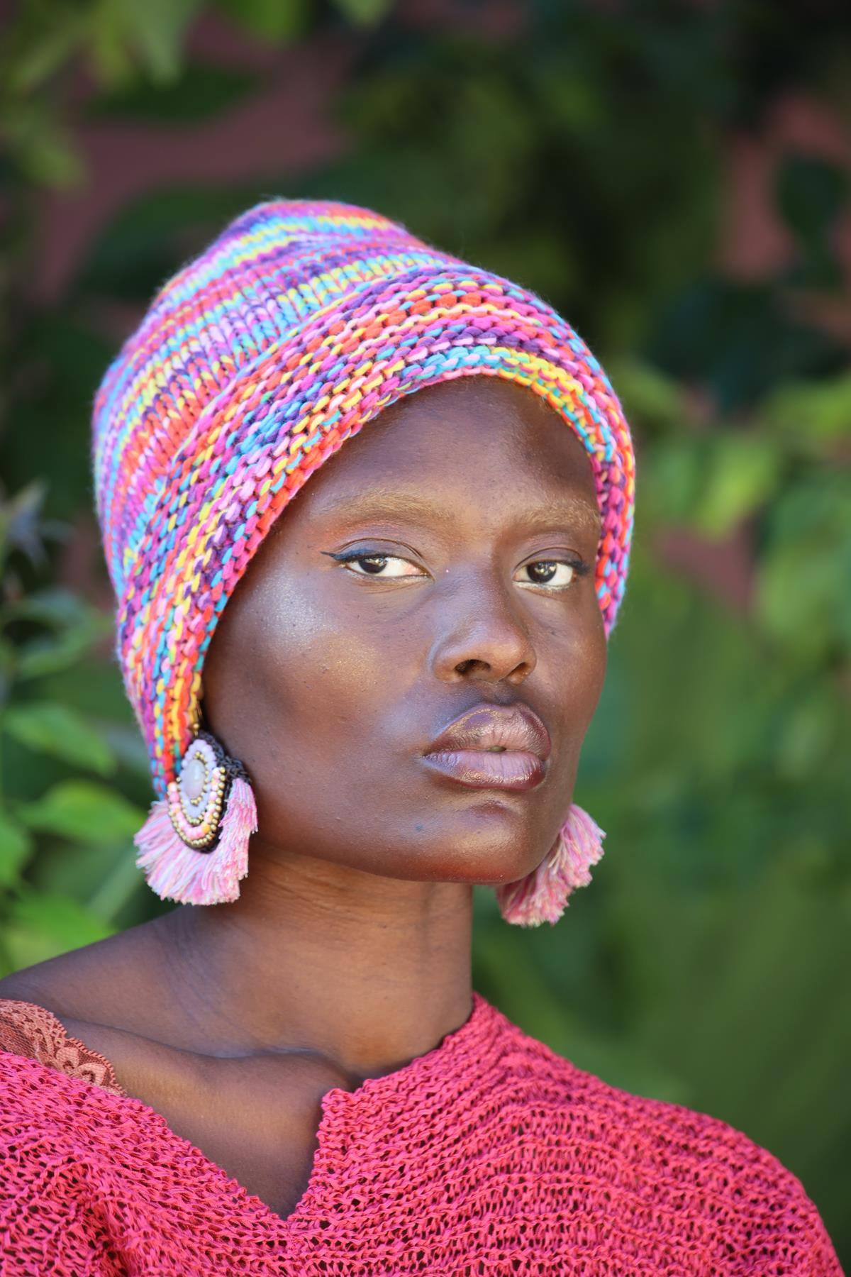 Pembe Batik Desenli Örgü Bere