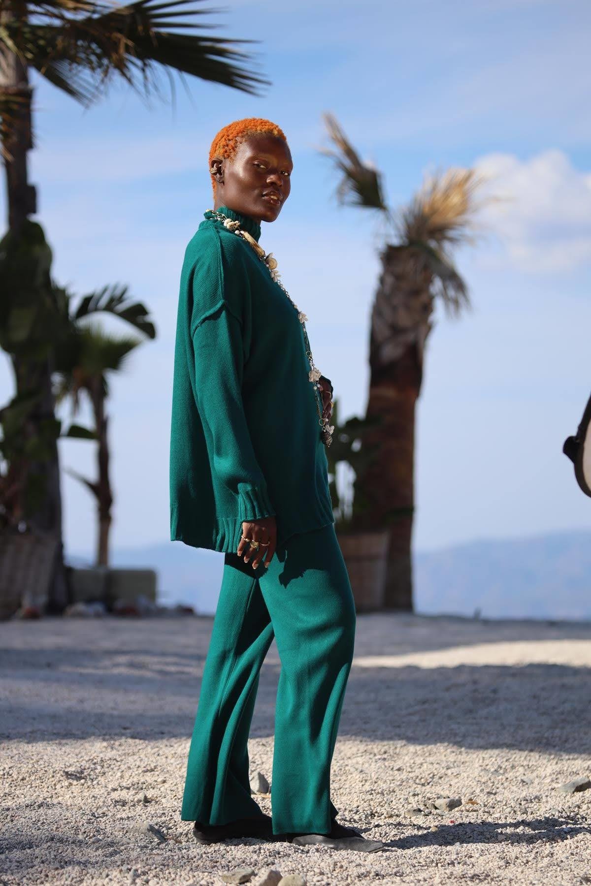 Petrol Yeşili Balıkçı Yaka Kazak ve Triko Pantolon Takım