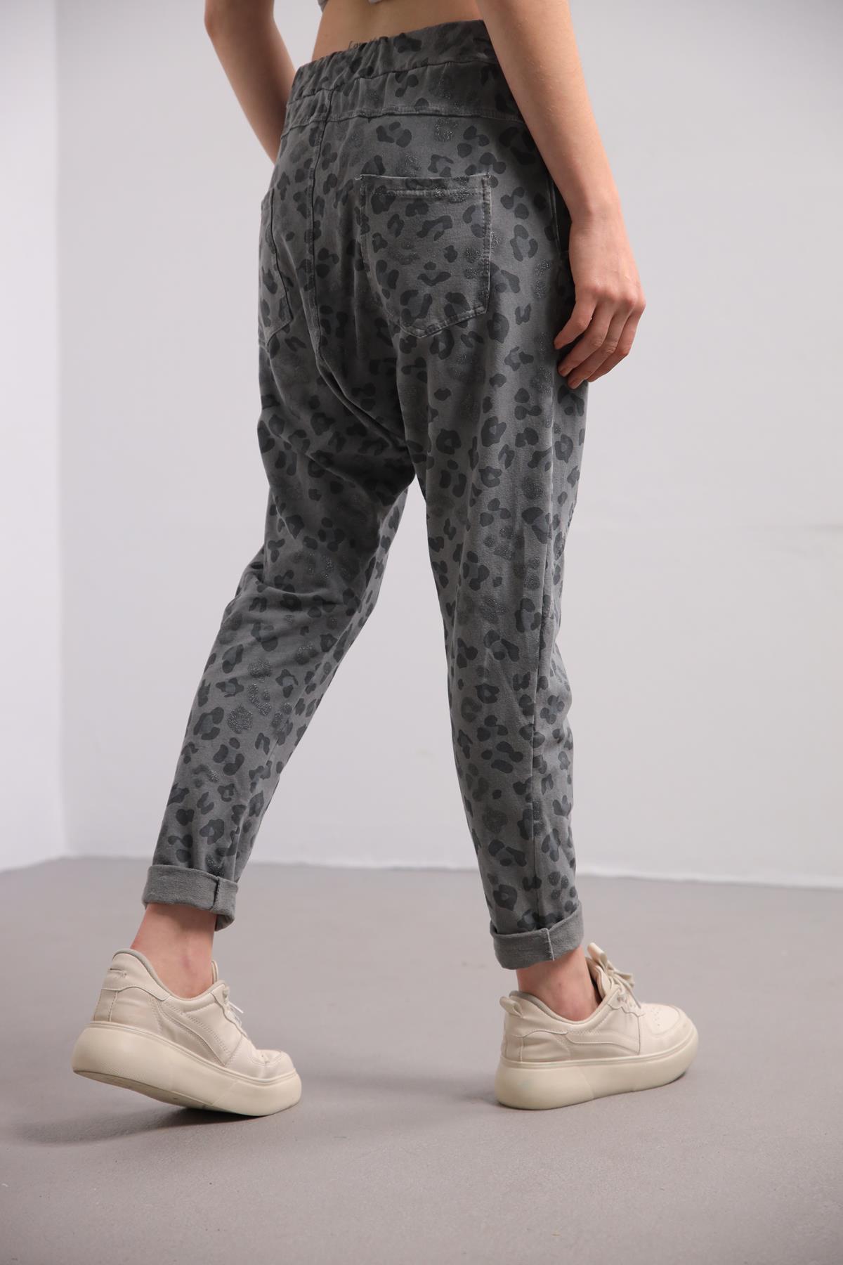 Gri Leopar Desenli Önü Dikişli Şalvar - Şaman Butik Gri Leopar Desenli Önü Dikişli Şalvar