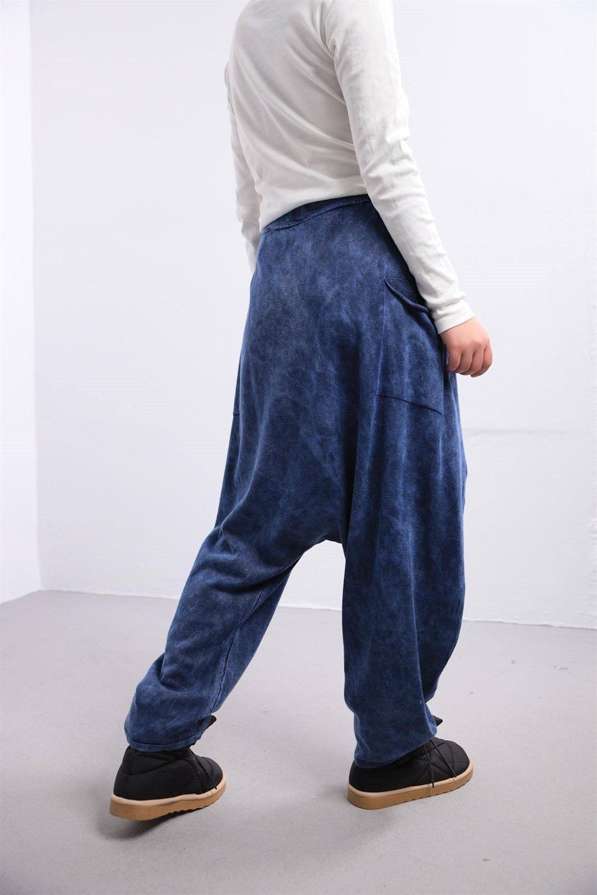  Lacivert Beli Lastikli İki Yanı Üç Düğmeli Parça Detaylı Şalvar