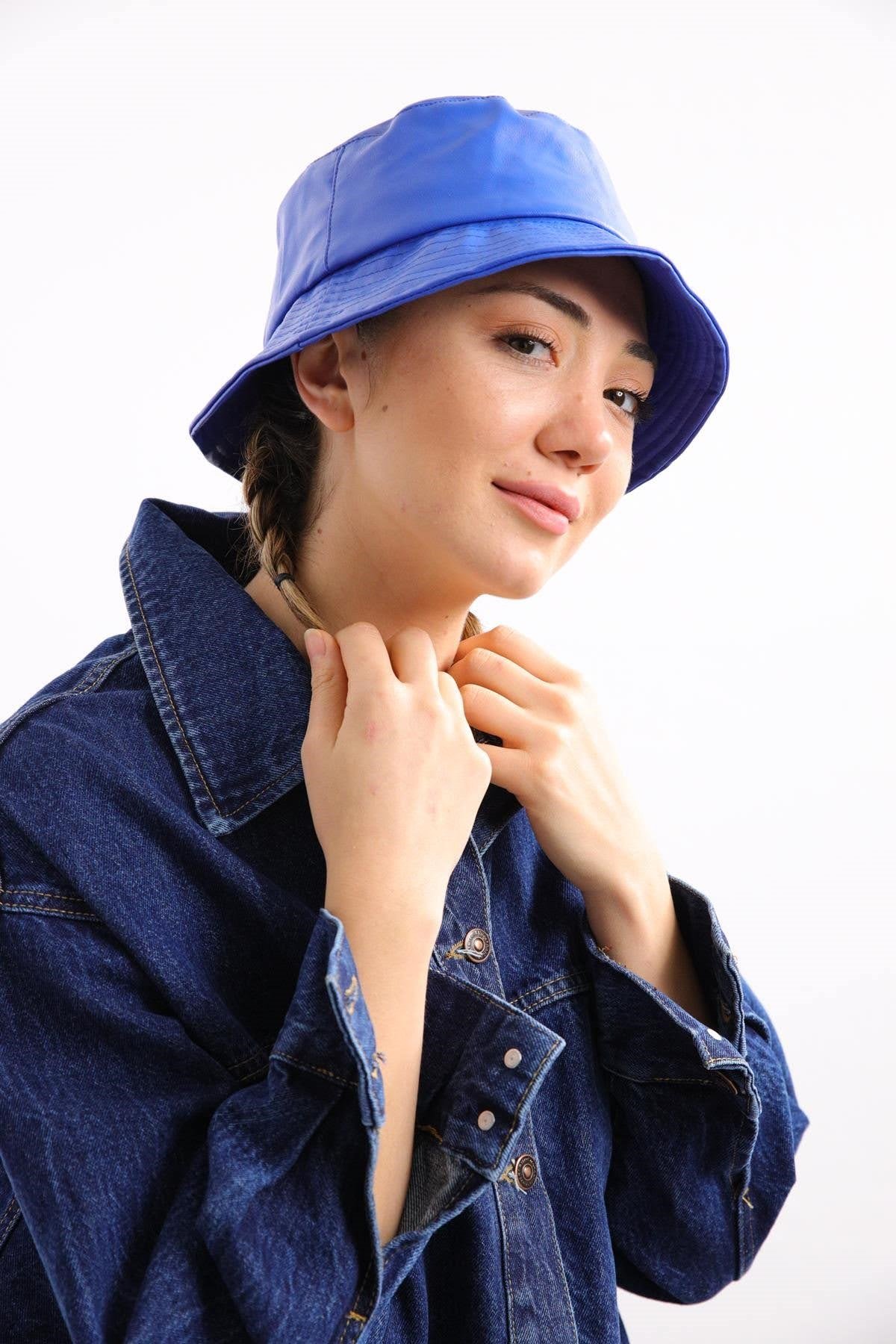  İndigo Mavi Deri Bucket Şapka