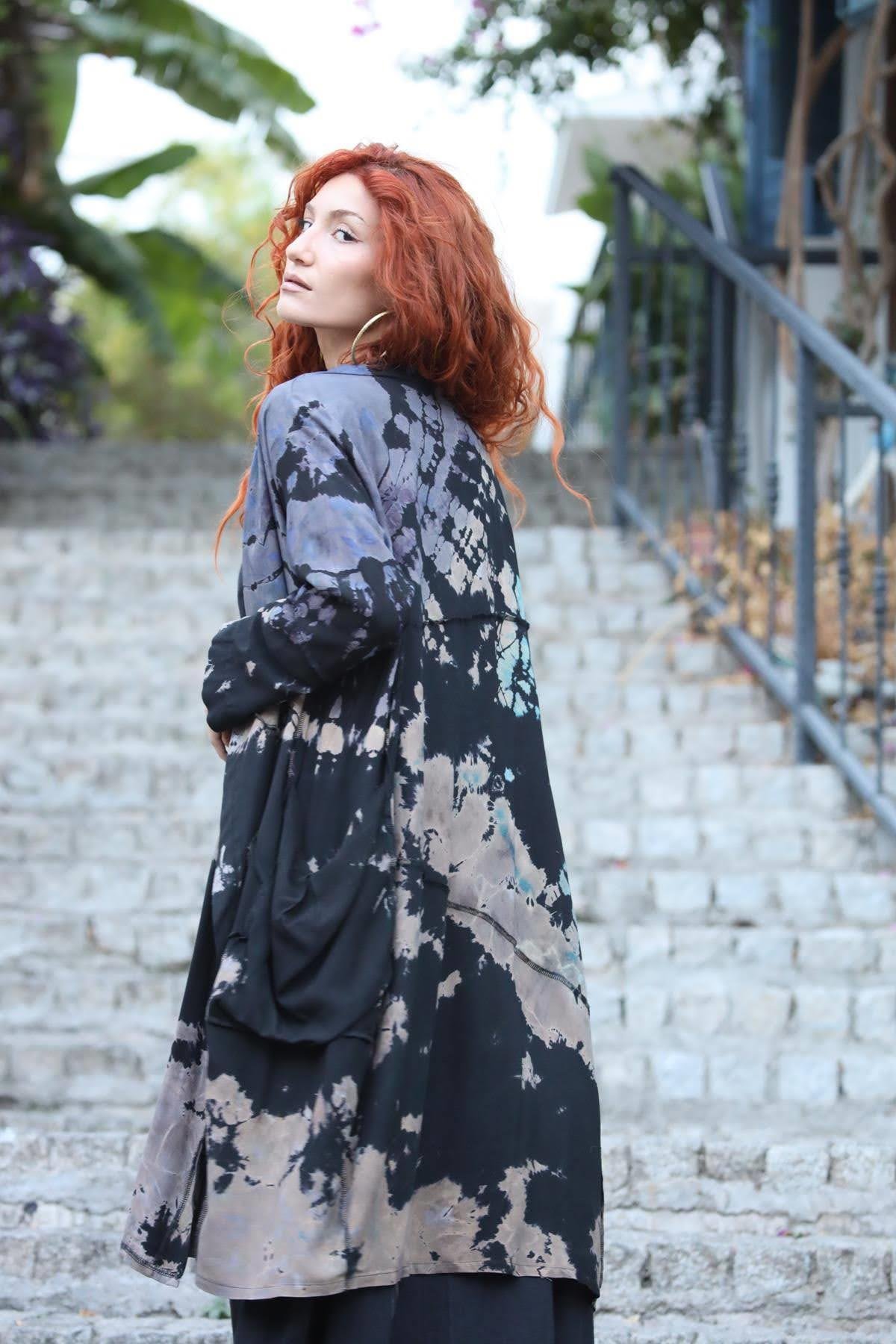 Siyah Batikli Arkası Dikişli Kaftan