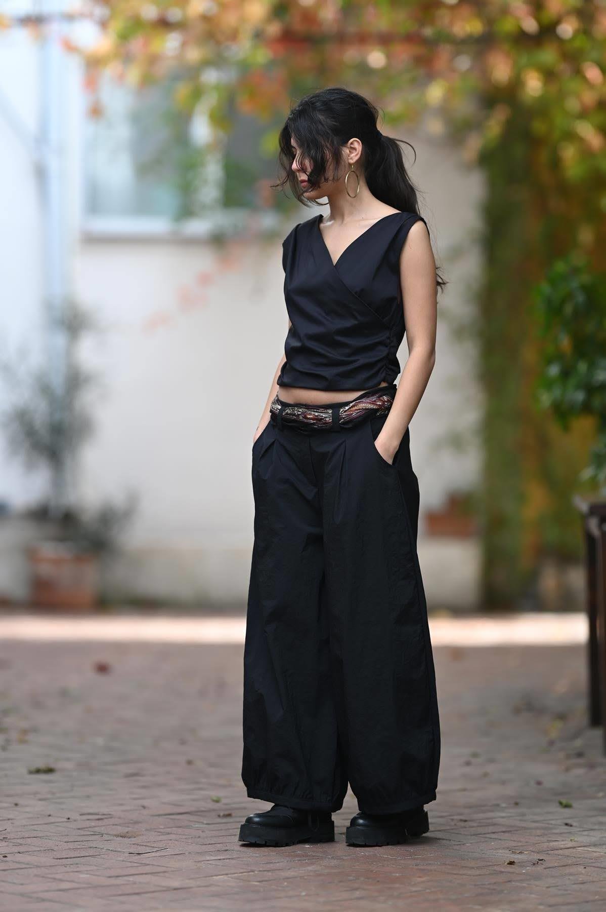 Siyah Beli Fermuarlı Pileli Salaş Paraşüt Pantolon