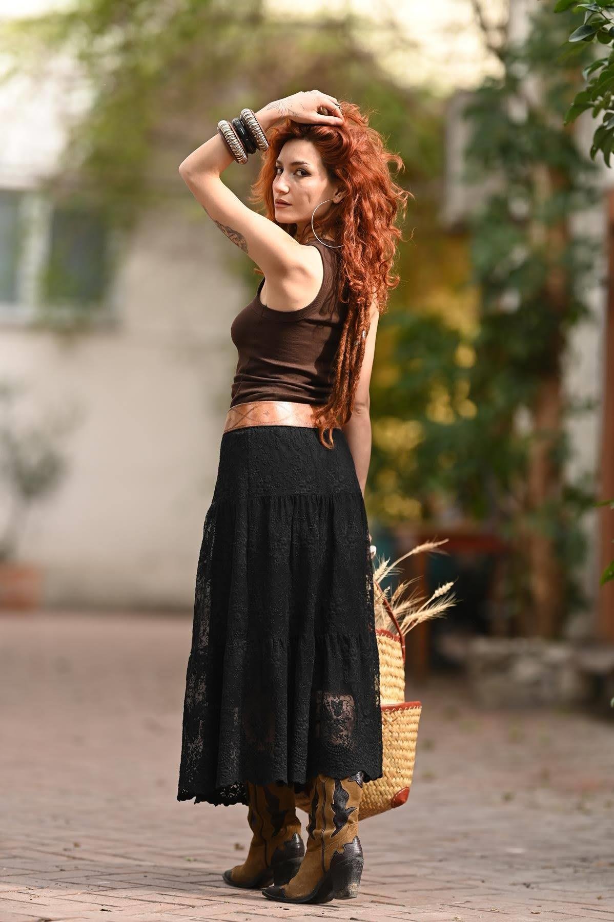 Siyah Beli Lastikli Güpür Dantel Etek