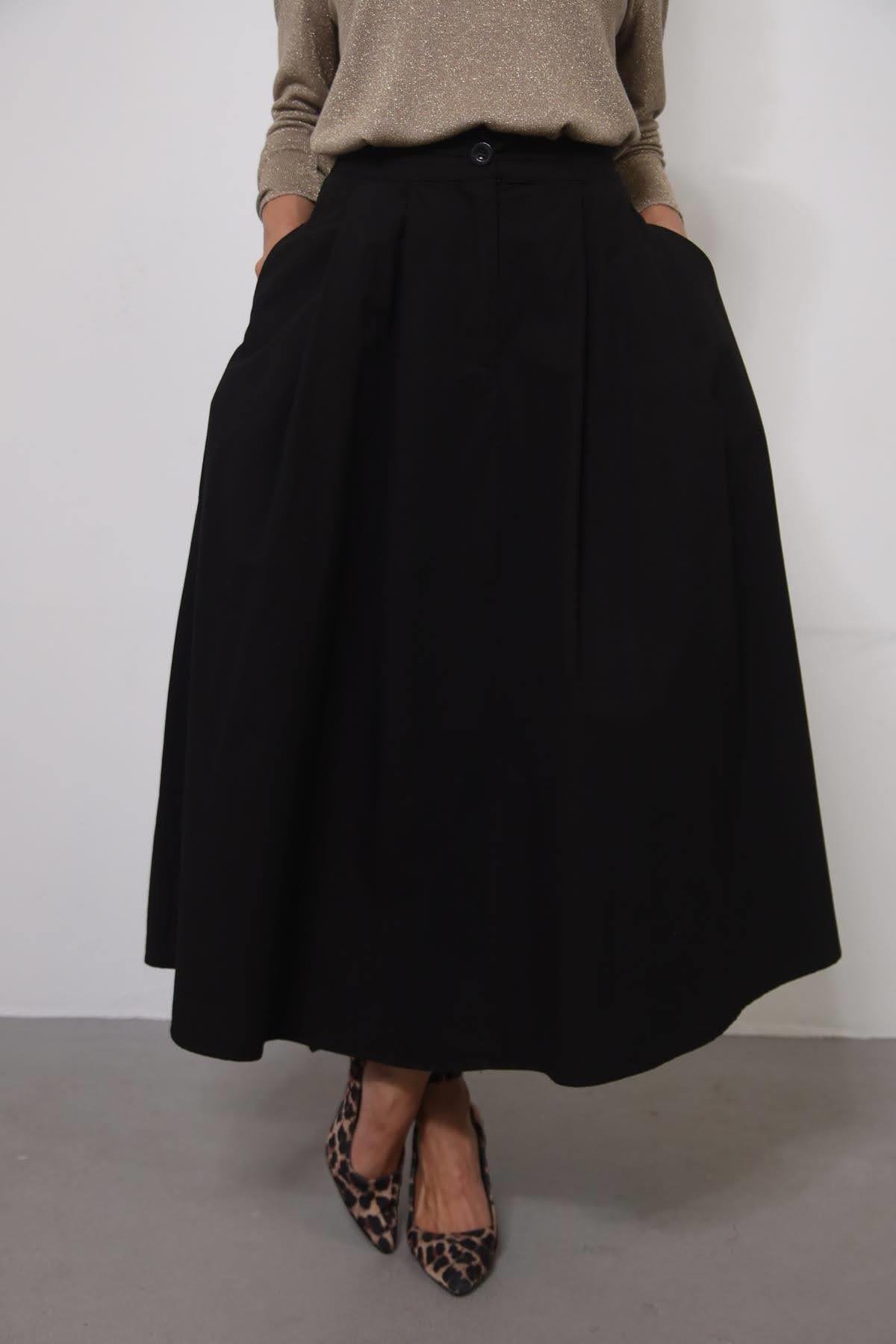 Siyah Beli Yarım Lastikli Fermuarlı Kloş Etek