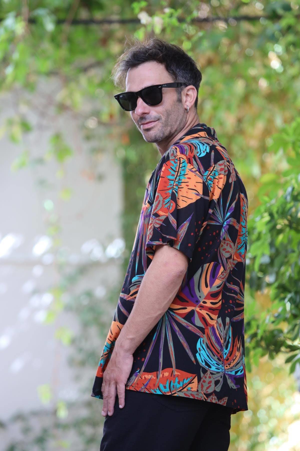 Siyah Desenli Avatar Gömlek