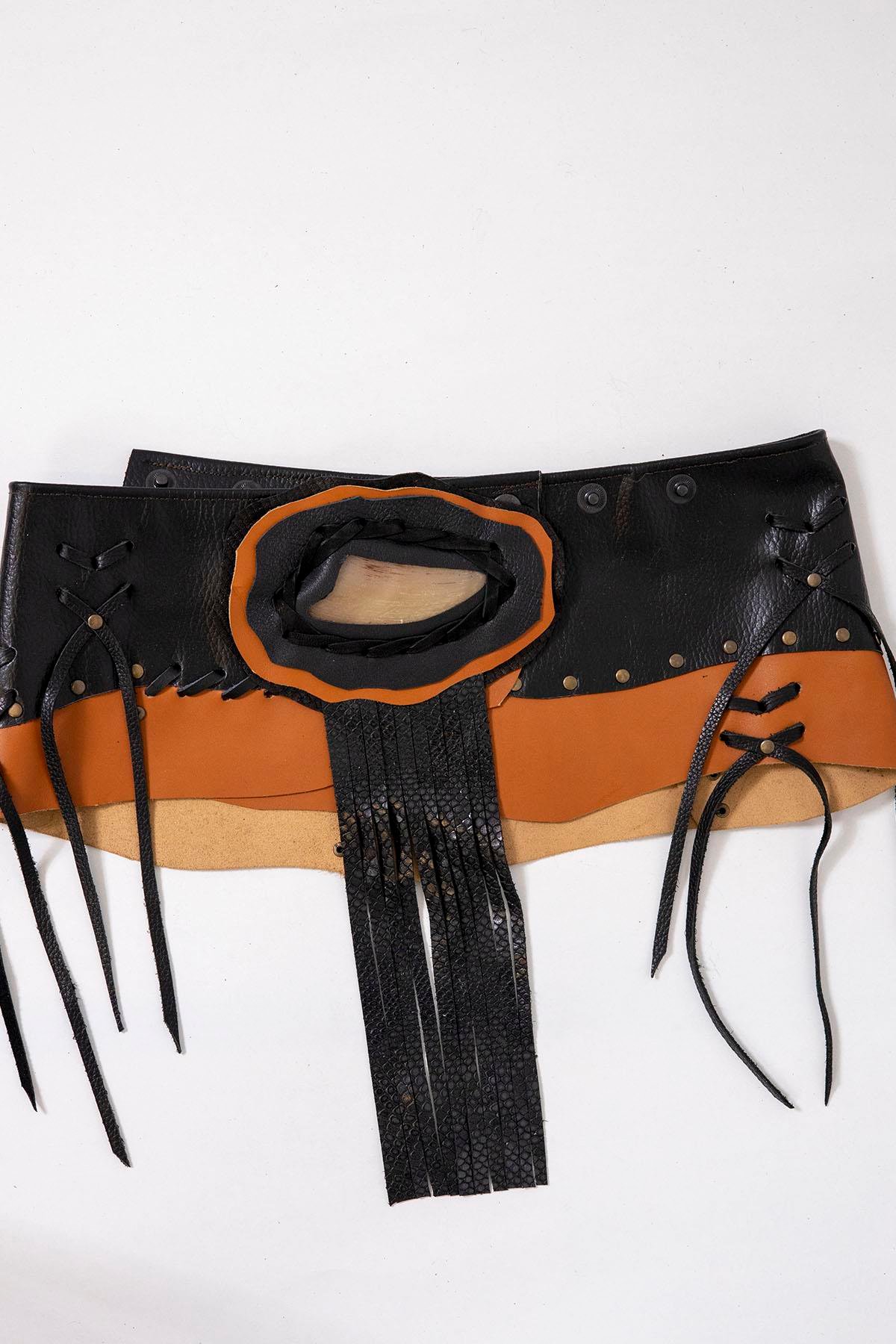 Siyah Doğal Taşlı Deri Kemer