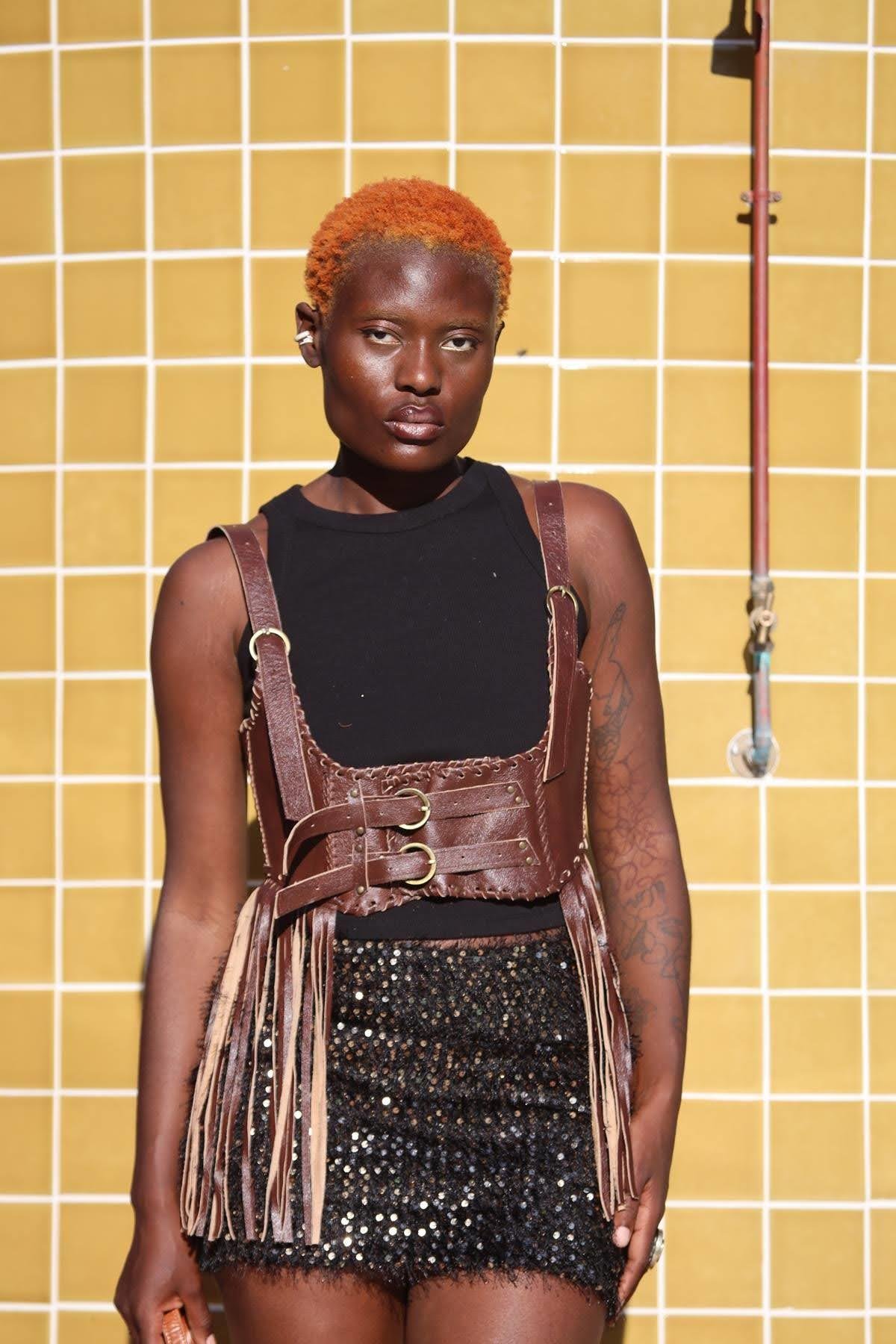 Siyah Gold Payetli Mini Saçaklı Etek