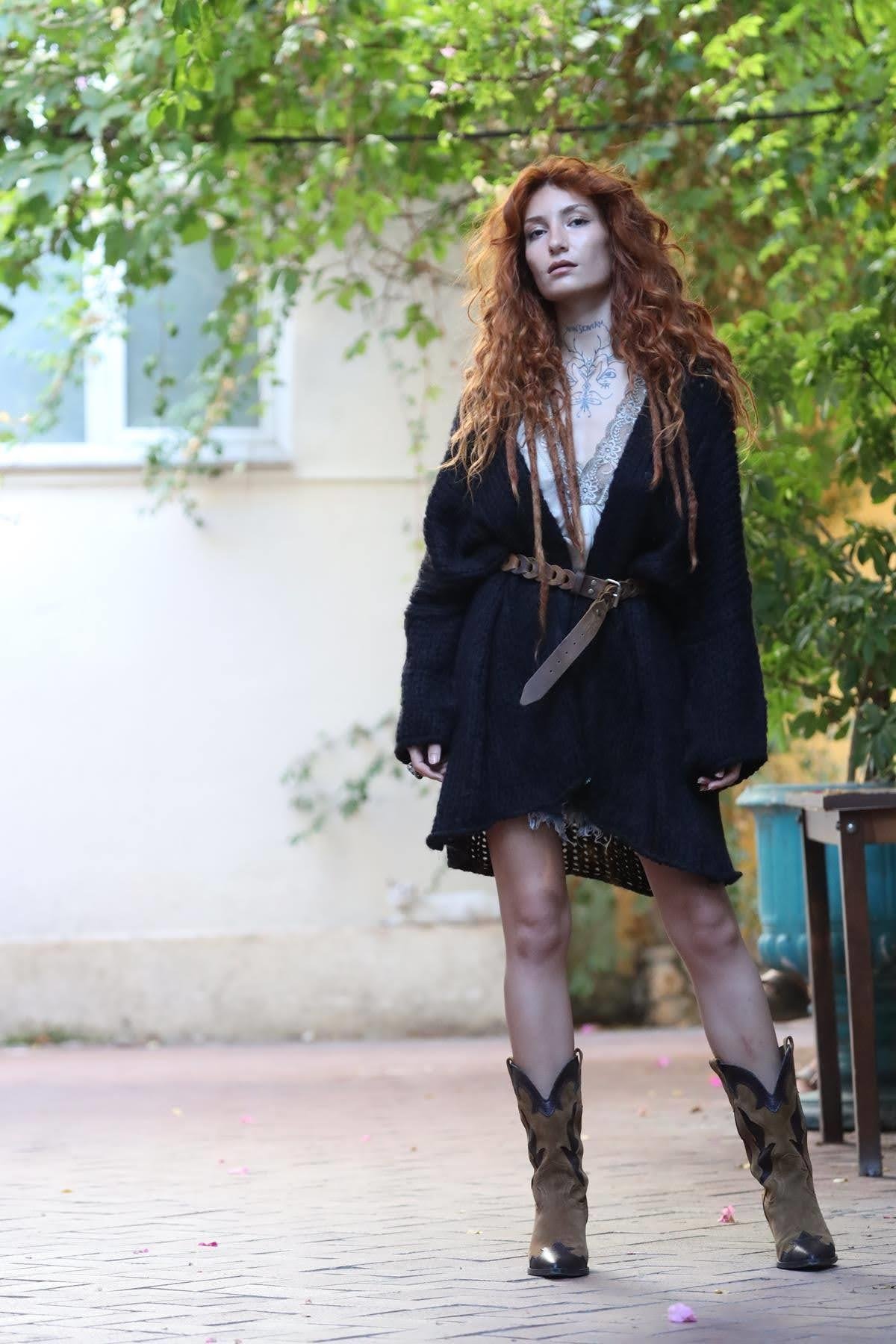 Siyah Kalın Yün Hırka