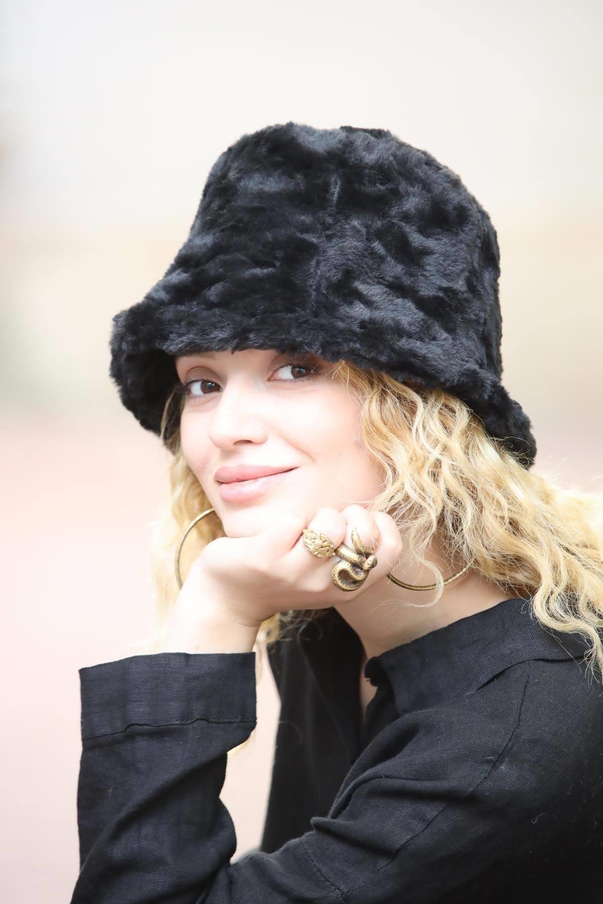 Siyah Peluş Bucket Şapka