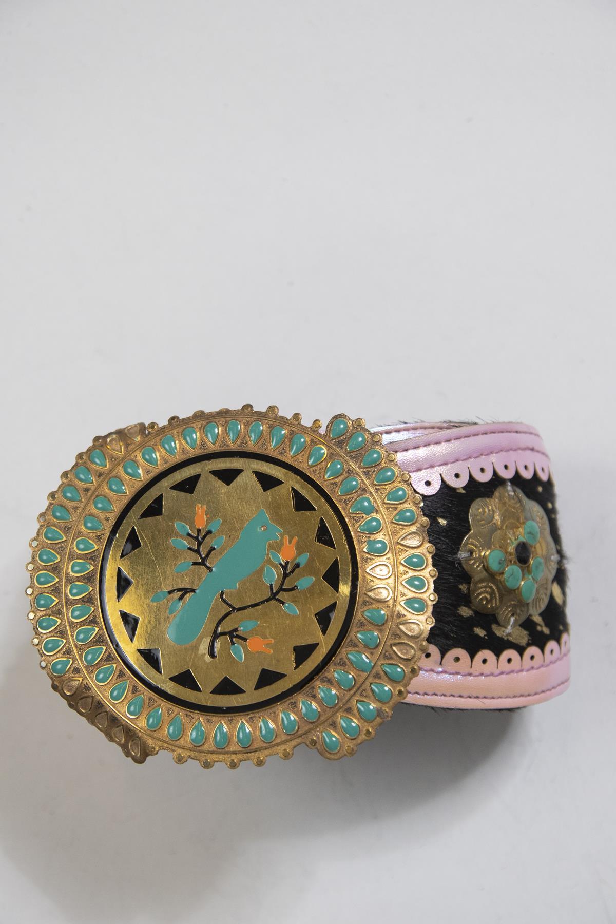 Siyah Tay Tüyü Büyük Tokalı Kemer