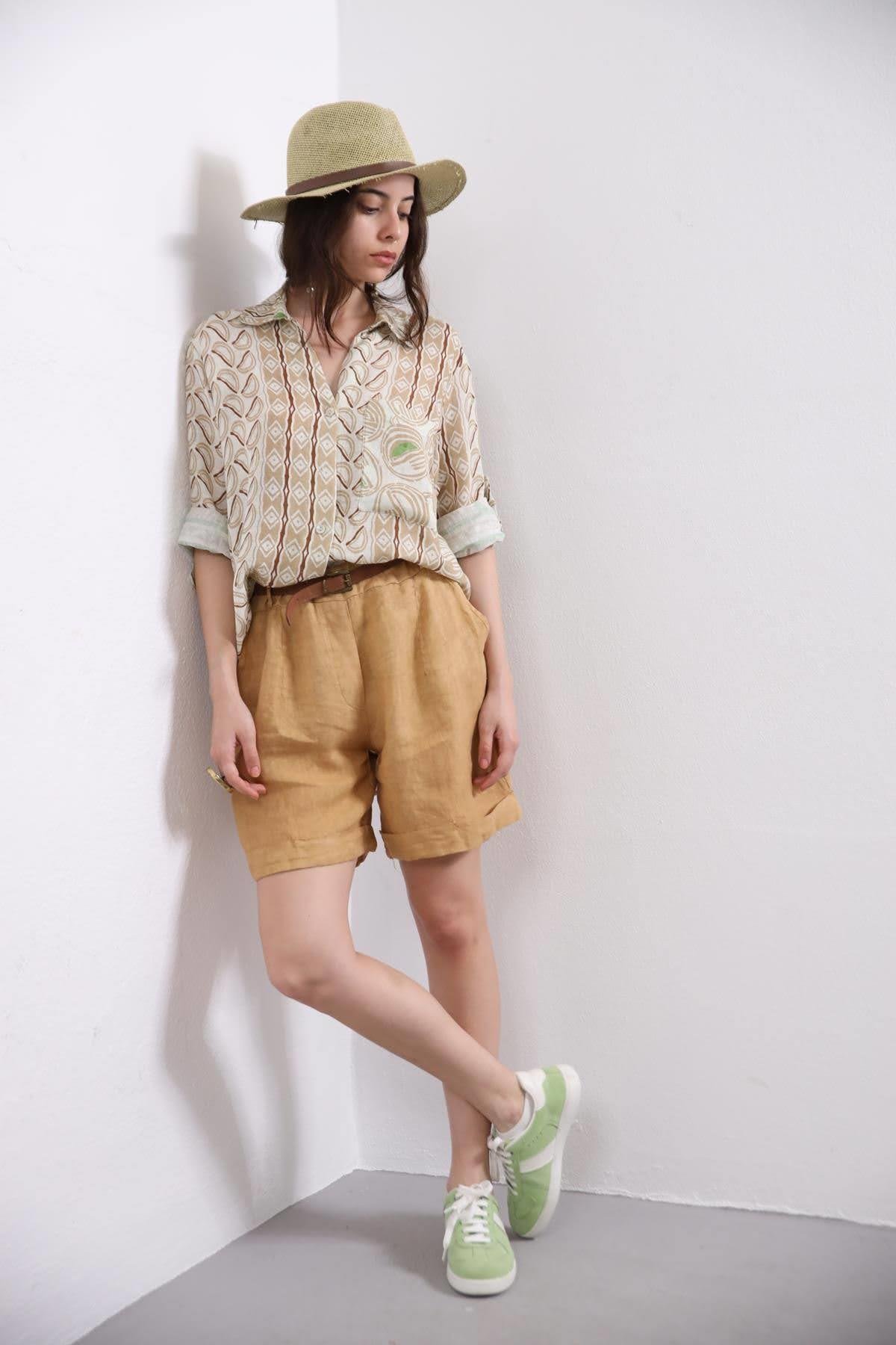  Camel Rengi Keten Şort