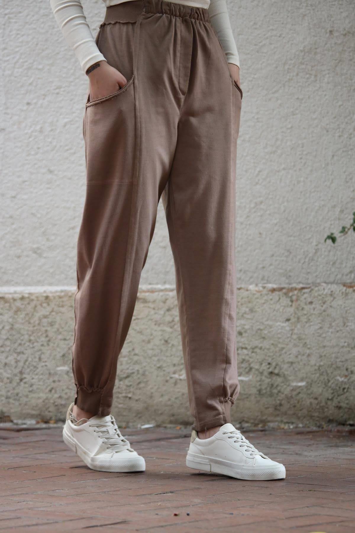 Sütlü Kahve Dizi Çimalı Yağ Yıkama Pantolon