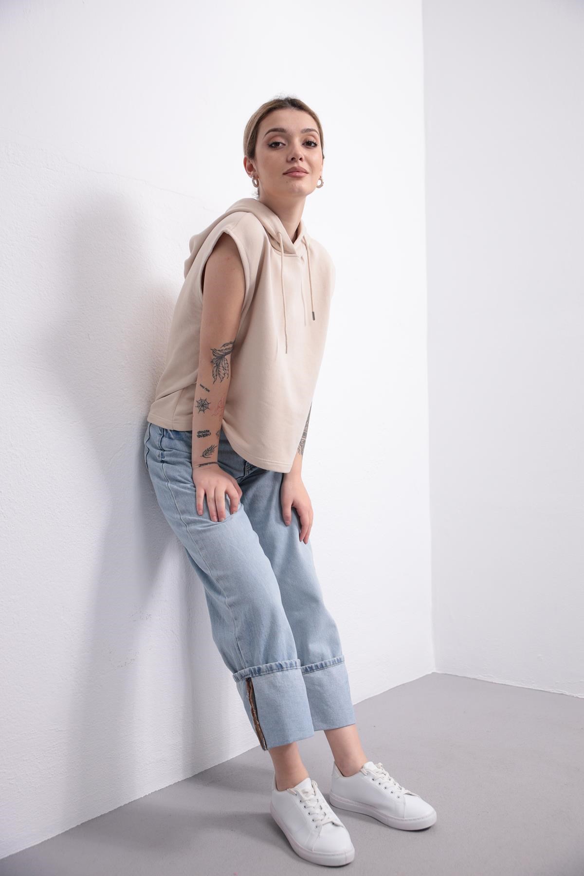  Bej Kapüşonlu Kolsuz Sweatshirt