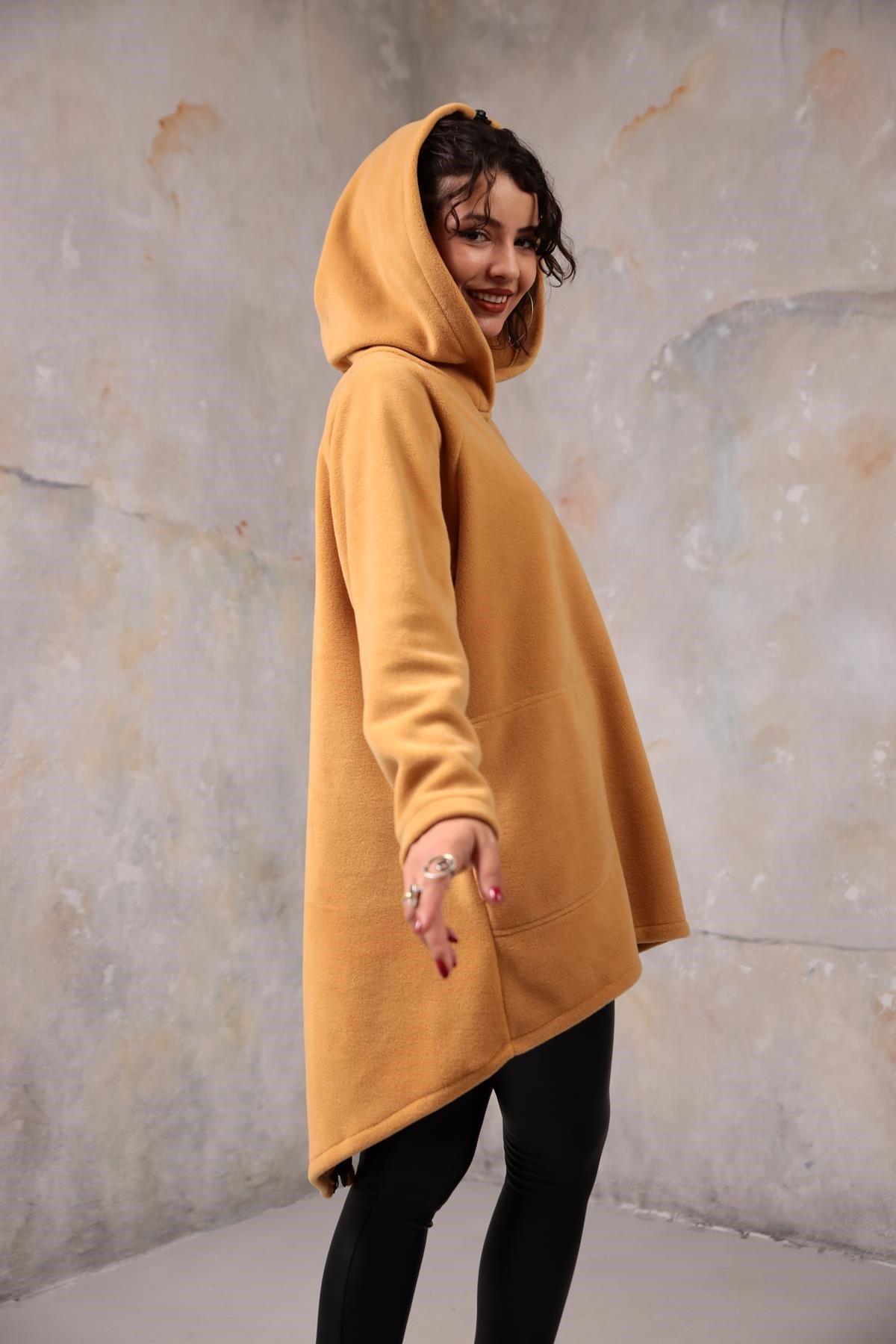 Back Zipper Detail Fleece Hoodie - Saman Butik | Shop Online Camel Back Zipper Detail Fleece Hoodie