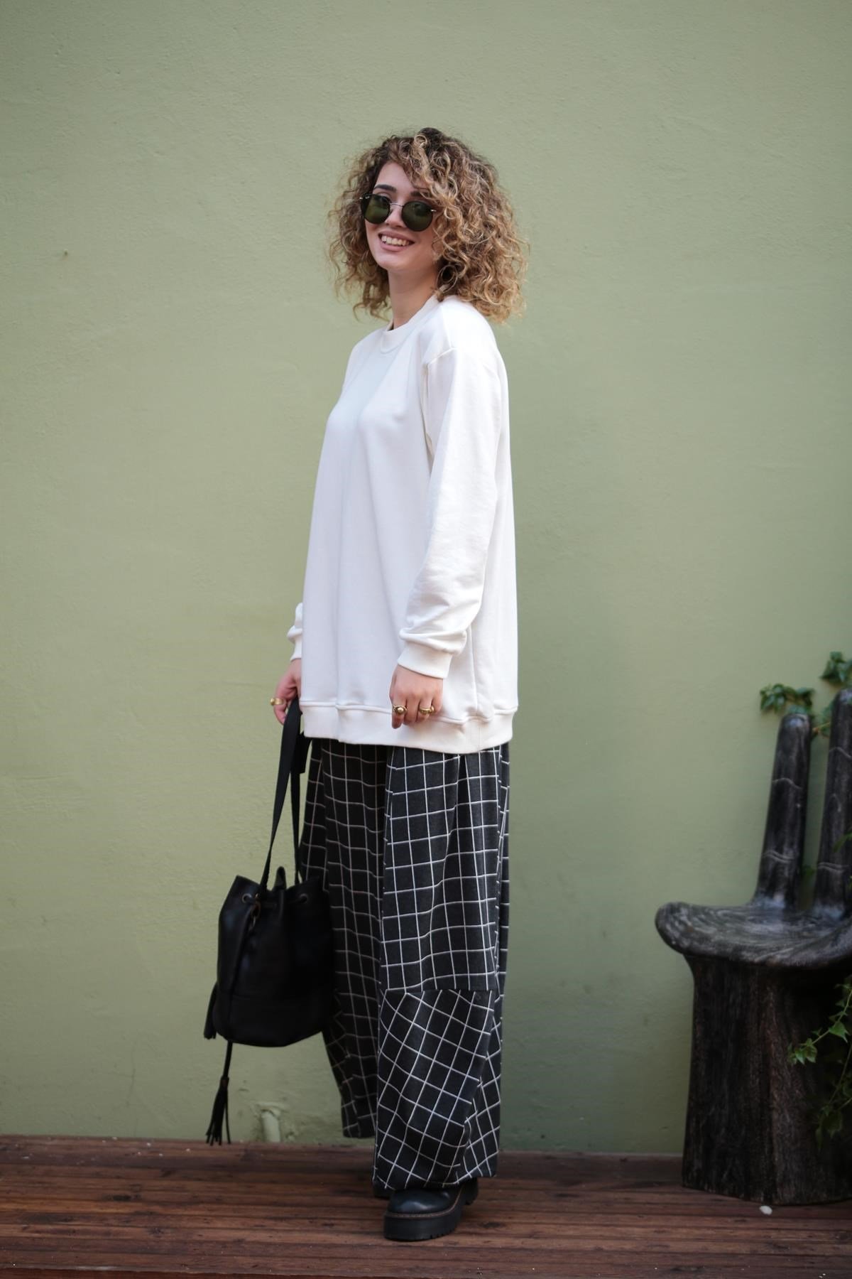  Ekru Boyfriend Sweat