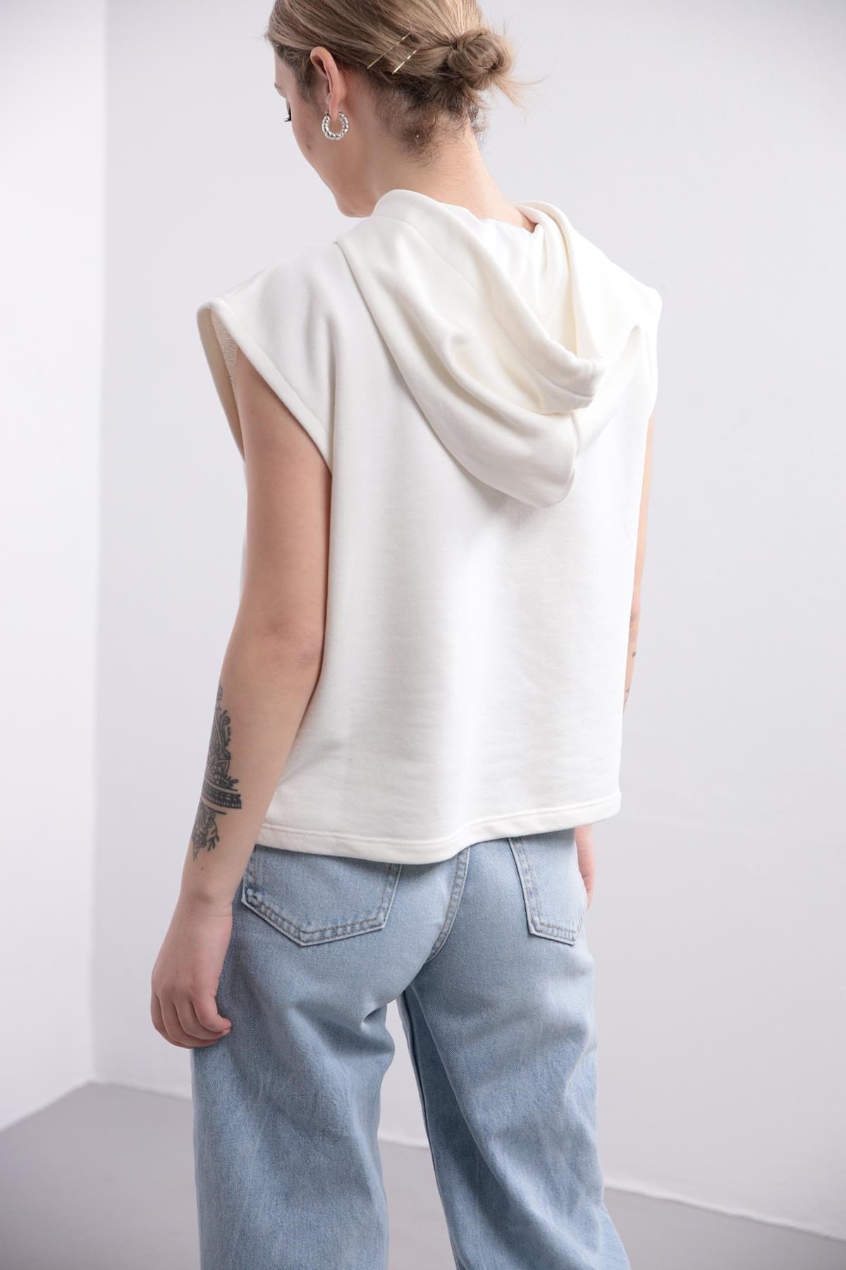  Ekru Kapüşonlu Kolsuz Sweatshirt