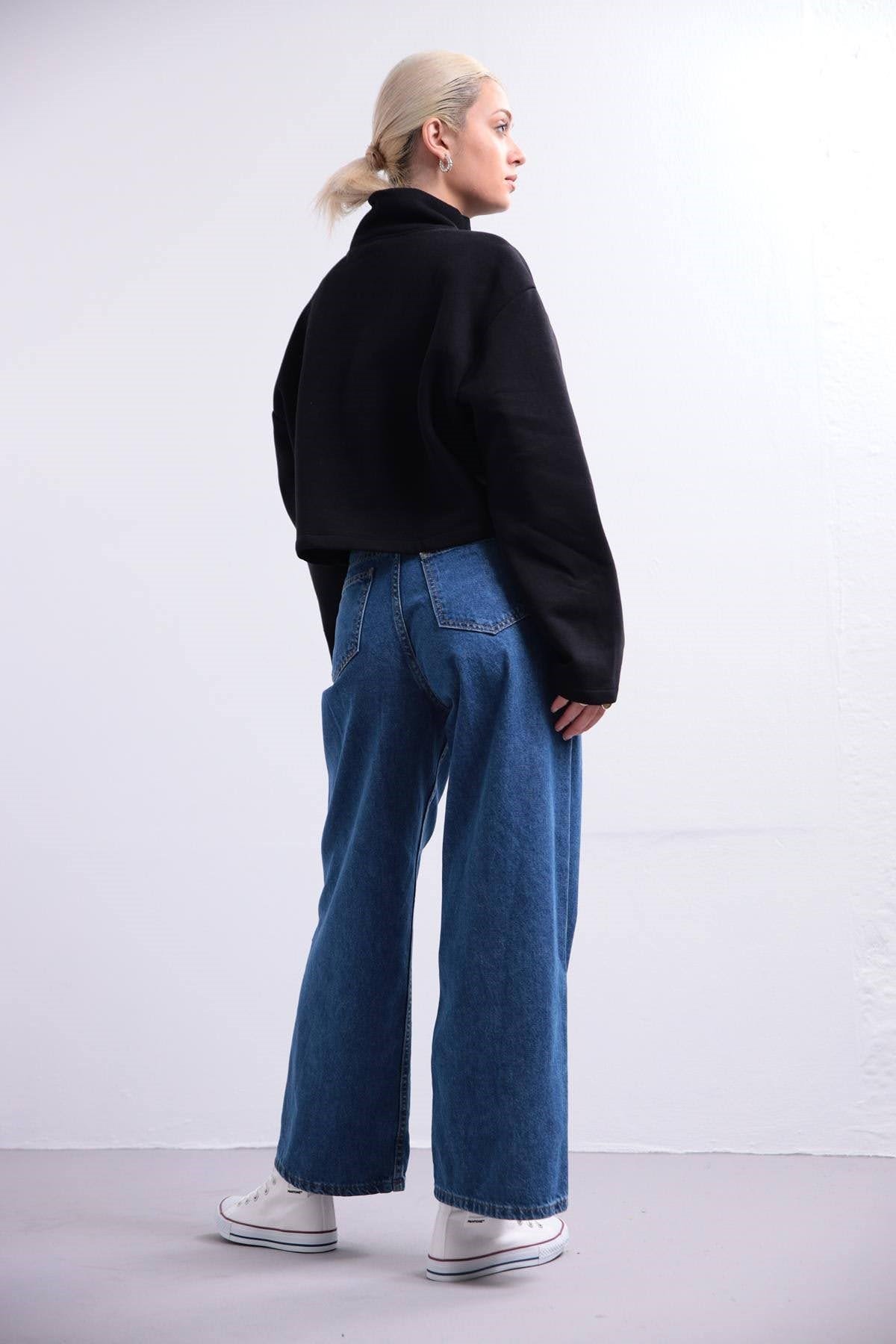  Siyah Çıt Çıtlı Crop Sweat