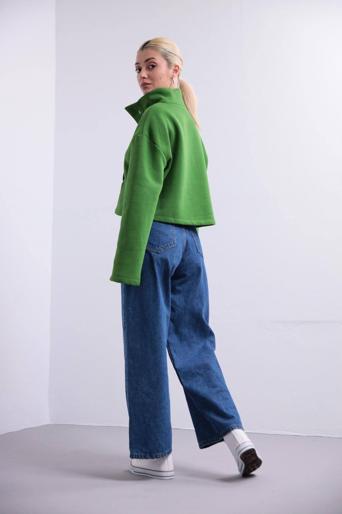  Yeşil Çıt Çıtlı Crop Sweat