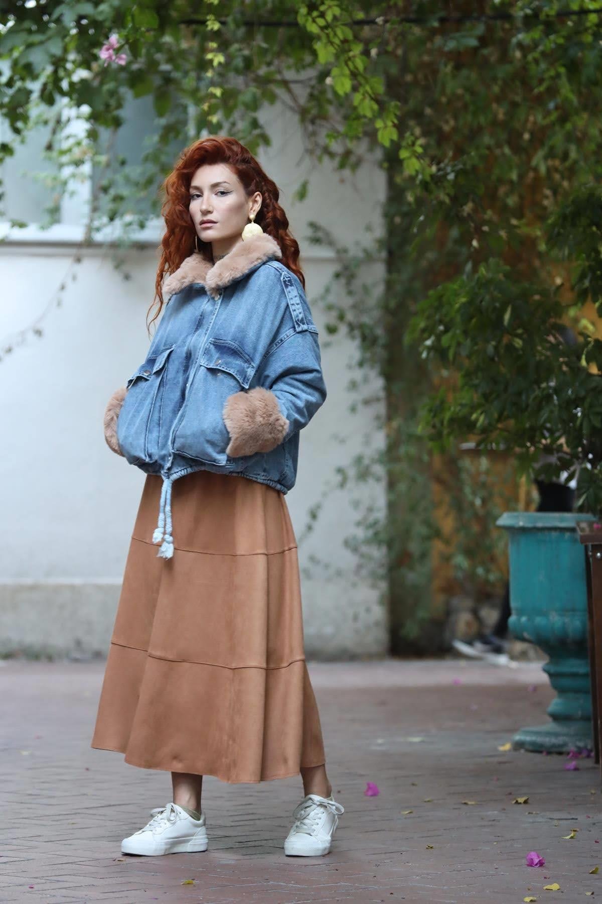 Taba Dikiş Detaylı Süet Kloş Etek