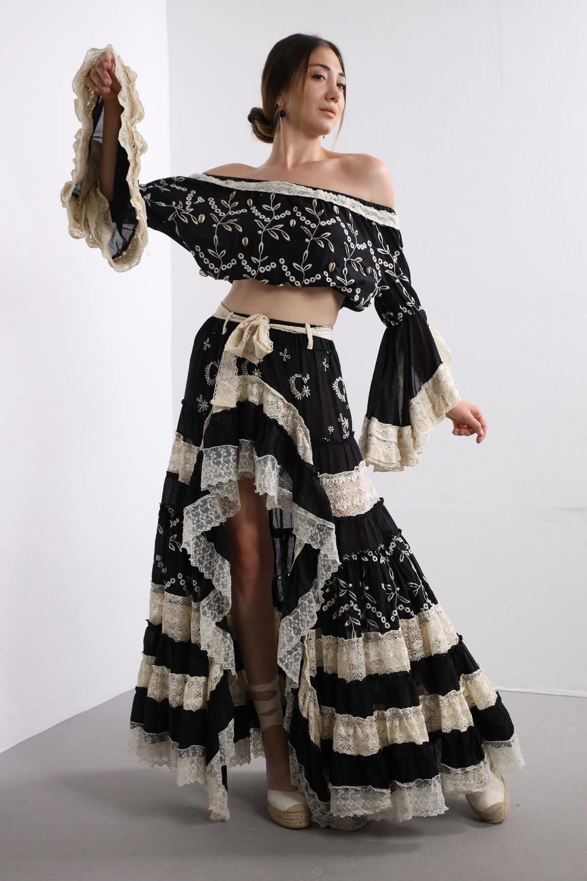  Siyah Dantelli Straplez Etek Takım