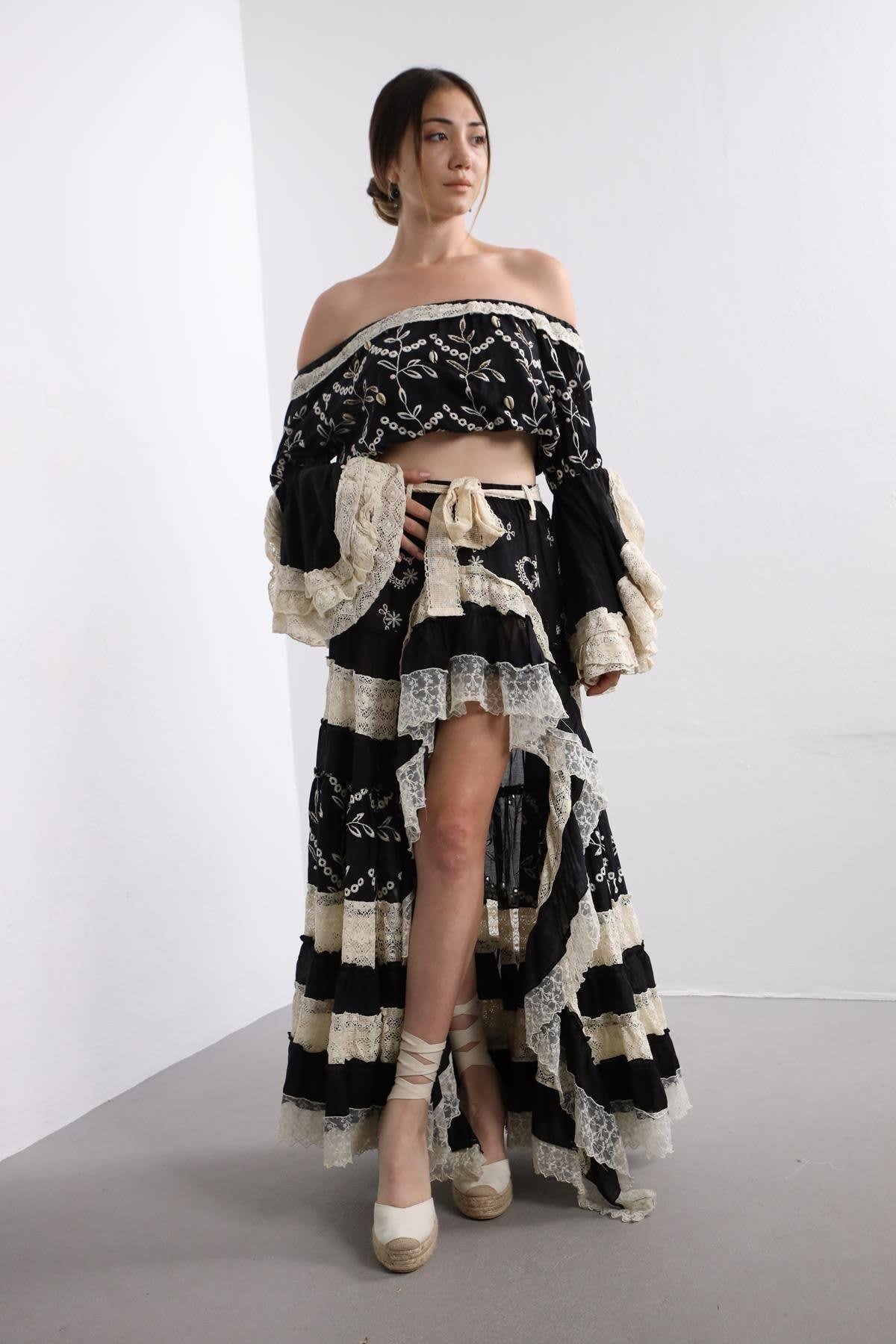  Siyah Dantelli Straplez Etek Takım