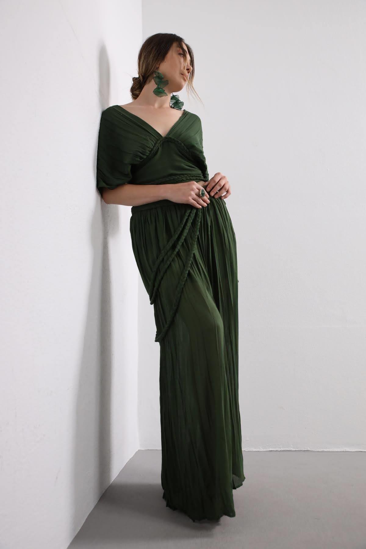  Zümrüt Yeşili Pileli Bağlamalı Bluz Etek Takım