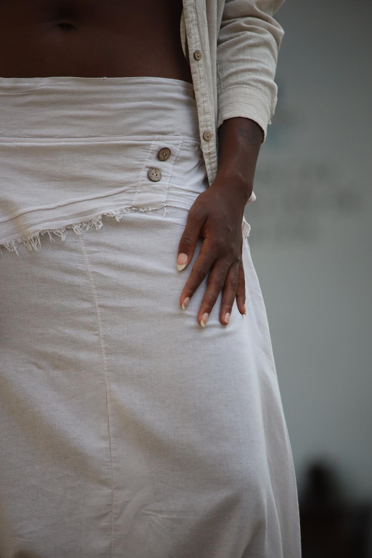 Taş Rengi Düğme Detaylı Püsküllü Parçalı Şalvar