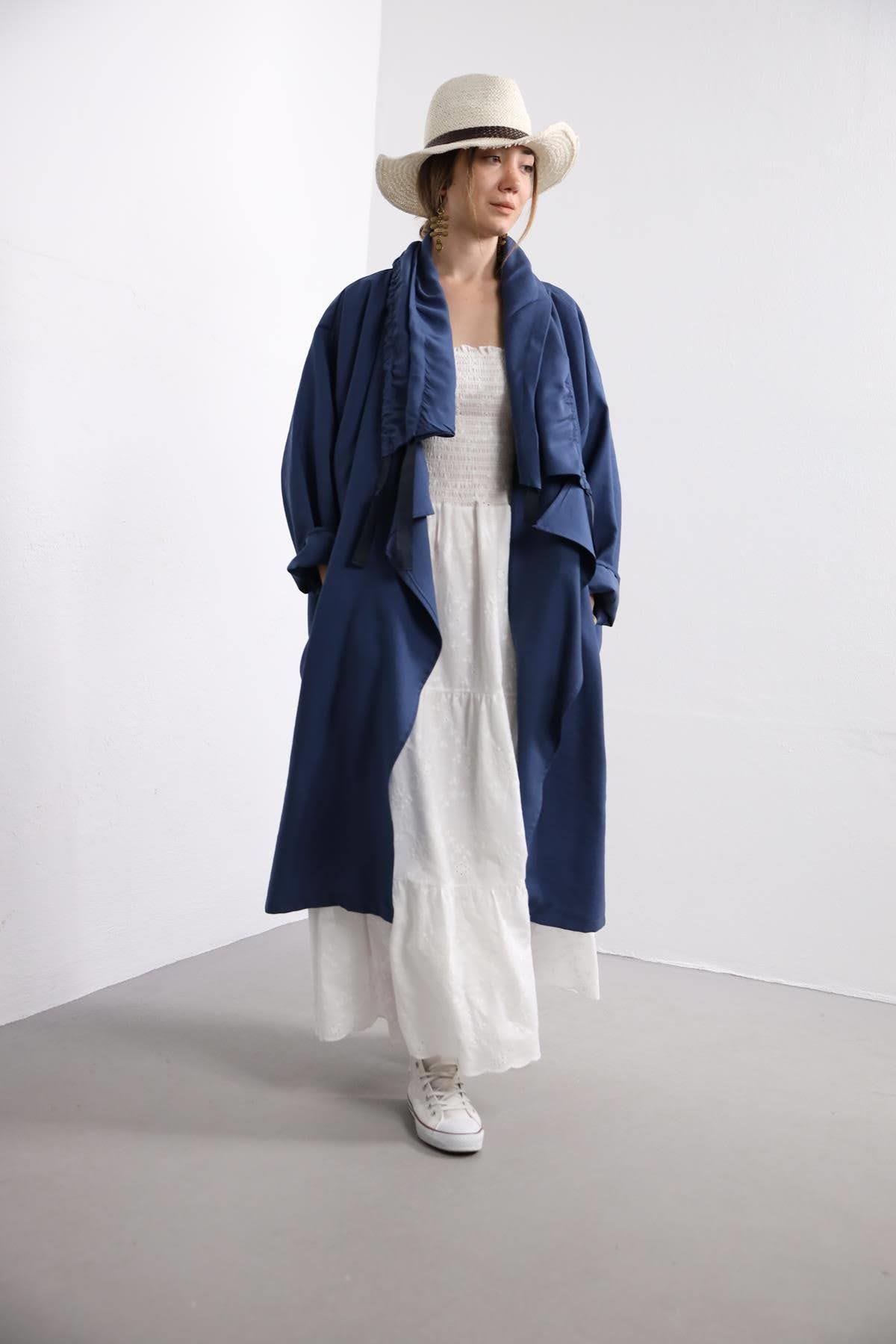  Lacivert Yakası Büzgülü Trençkot