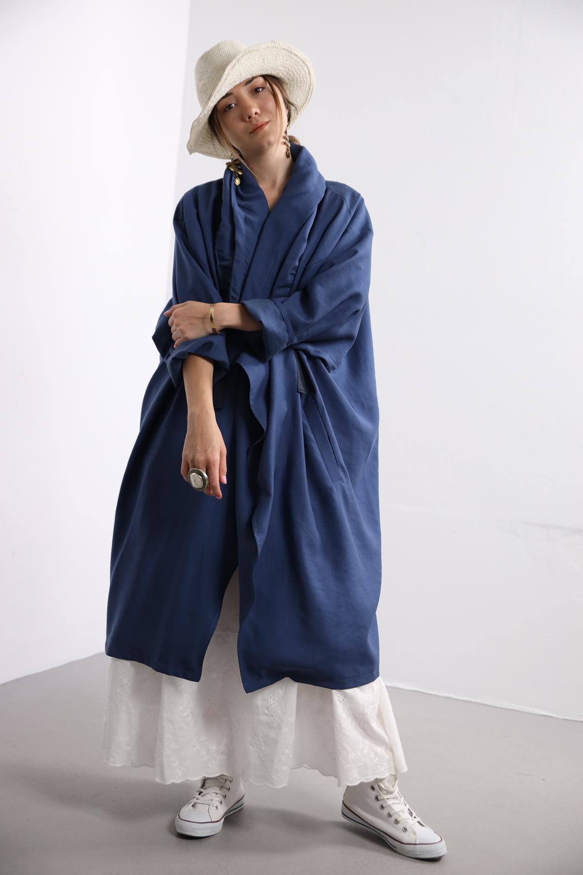  Lacivert Yakası Büzgülü Trençkot