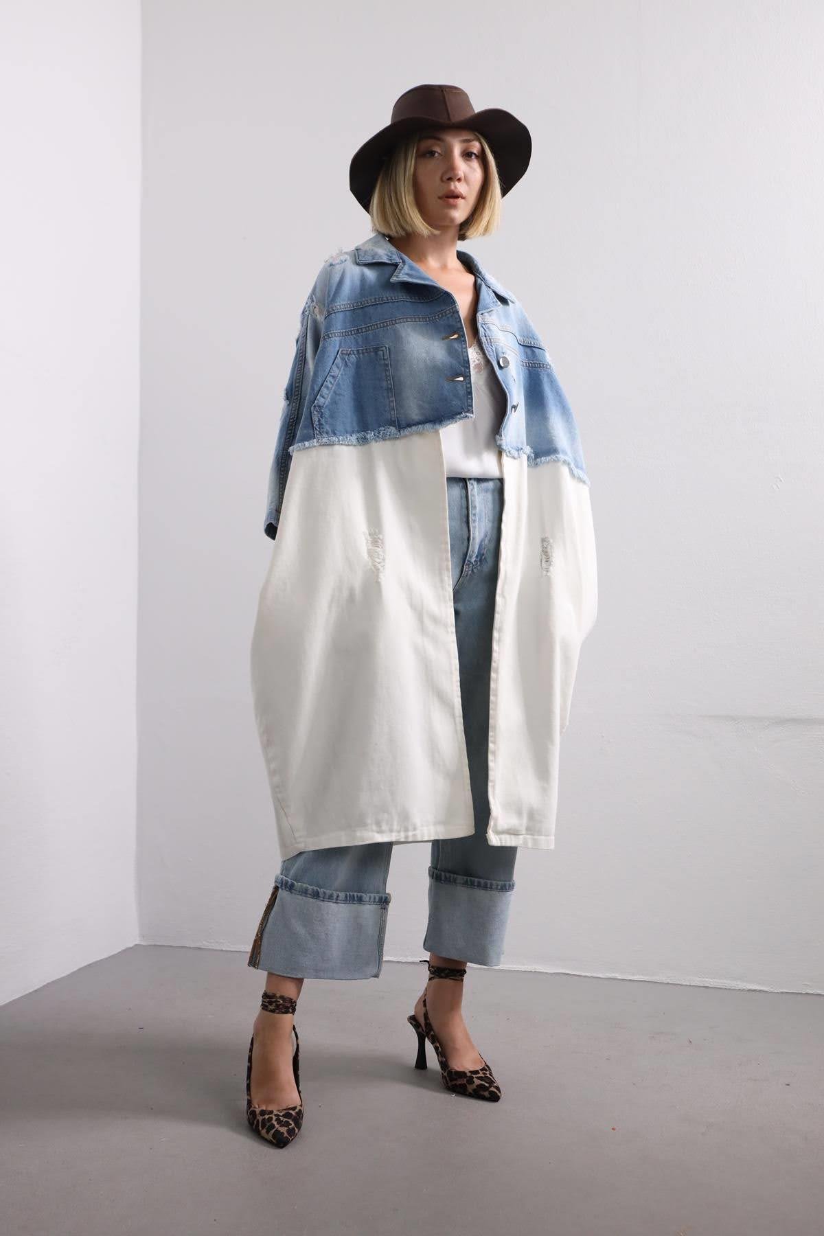  Mavi Kot Detaylı Arkası Yazılı Trençkot