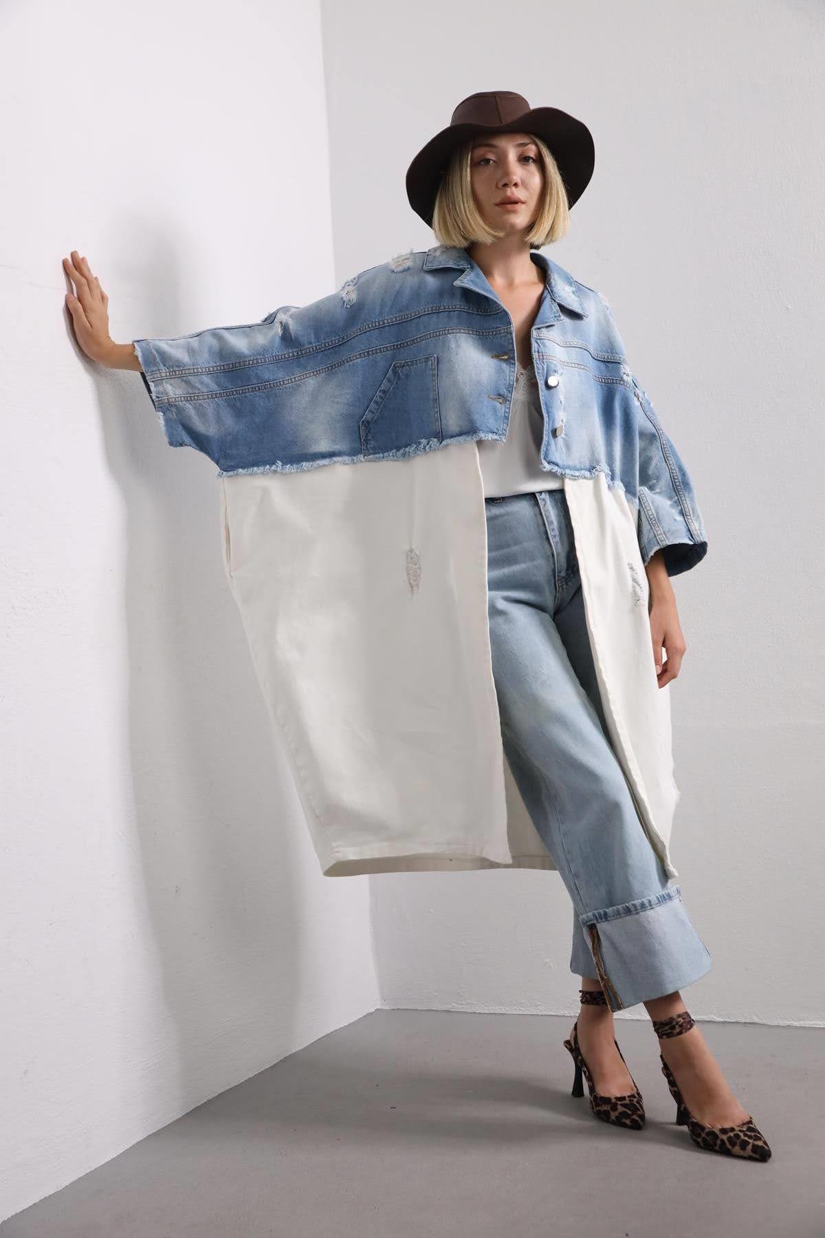  Mavi Kot Detaylı Arkası Yazılı Trençkot