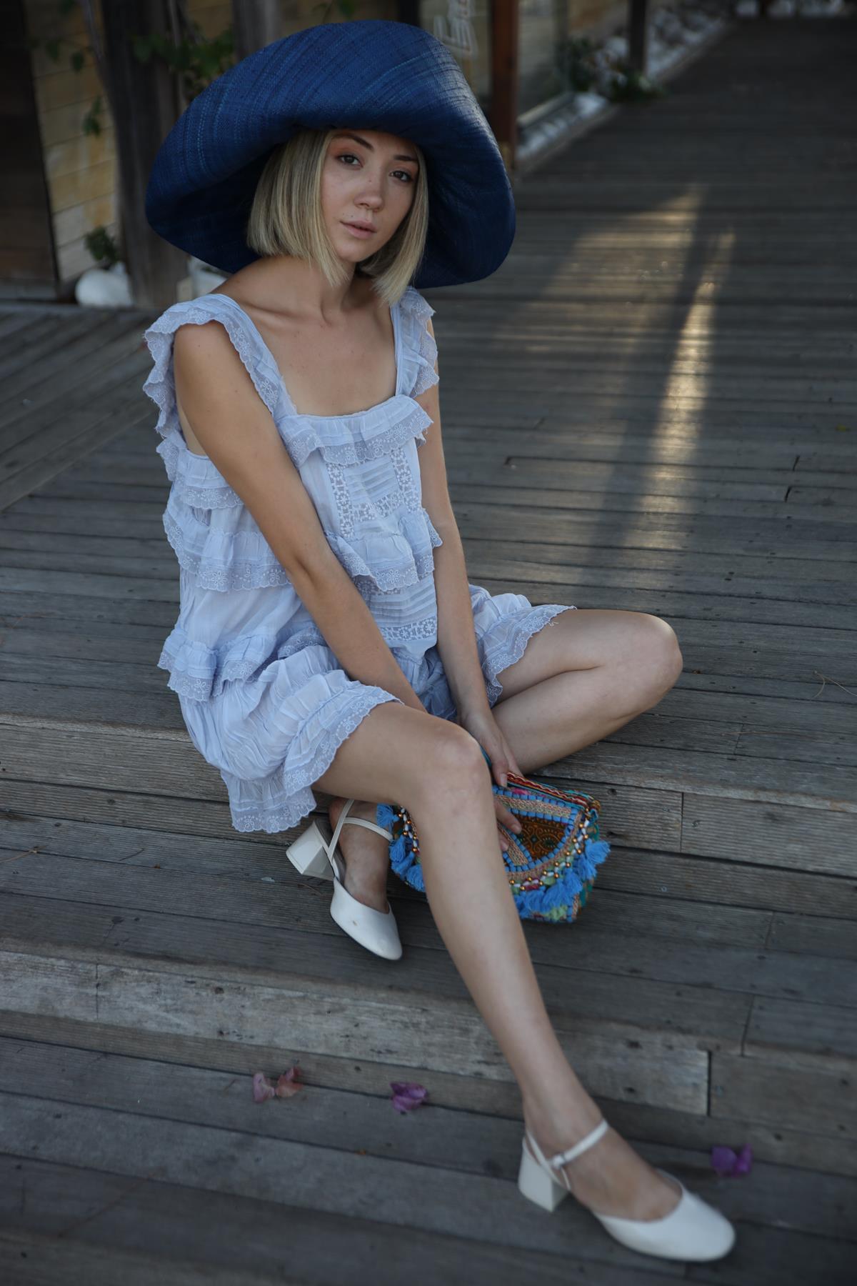 Buz Mavisi Dantel Detaylı Kat Kat Tulum - Şaman Butik Buz Mavisi Dantel Detaylı Kat Kat Tulum