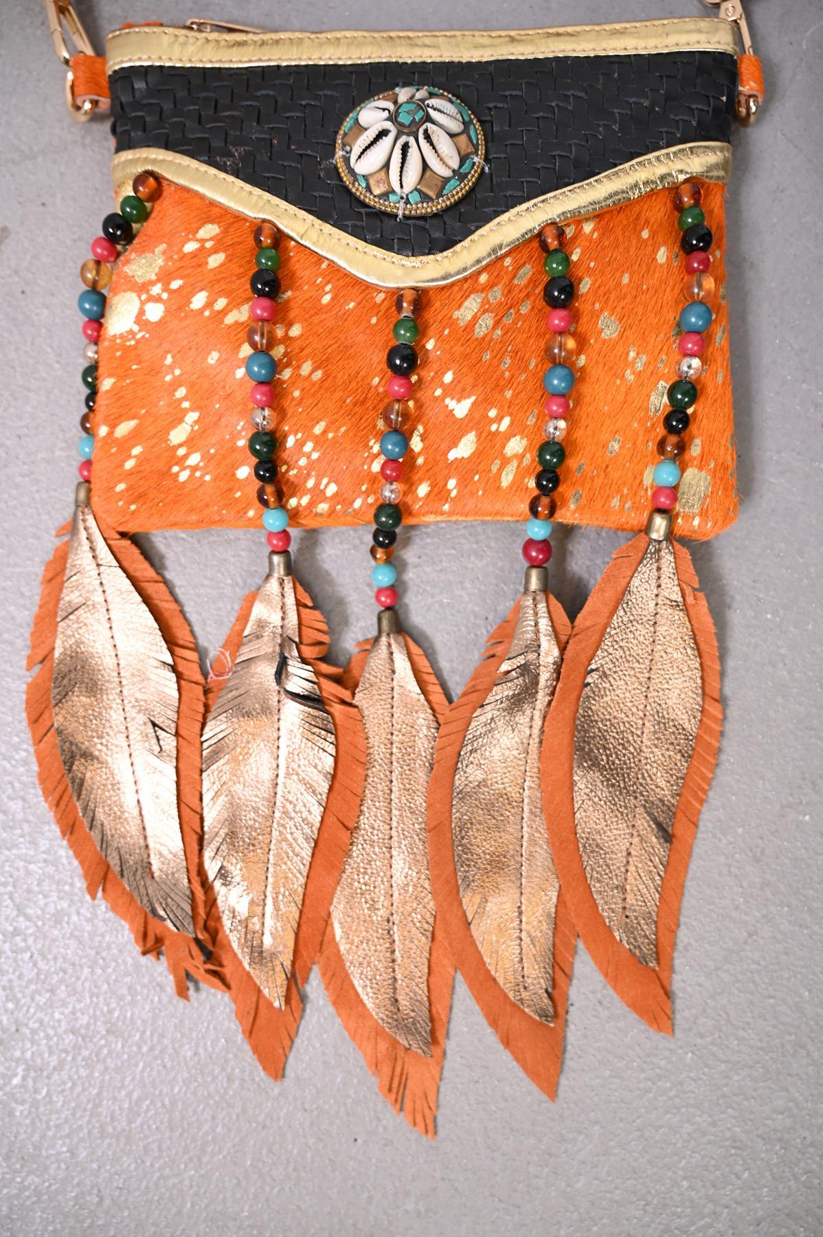 Turuncu Deniz Kabuklu Boncuk Püsküllü Tay Tüyü Tasarım Çanta