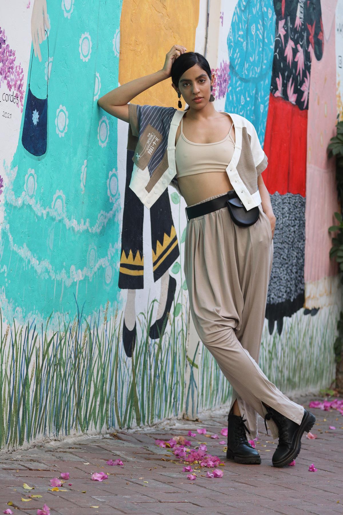 Vizon Rengi Beli Pileli Paçası Yırtmaçlı Şalvar