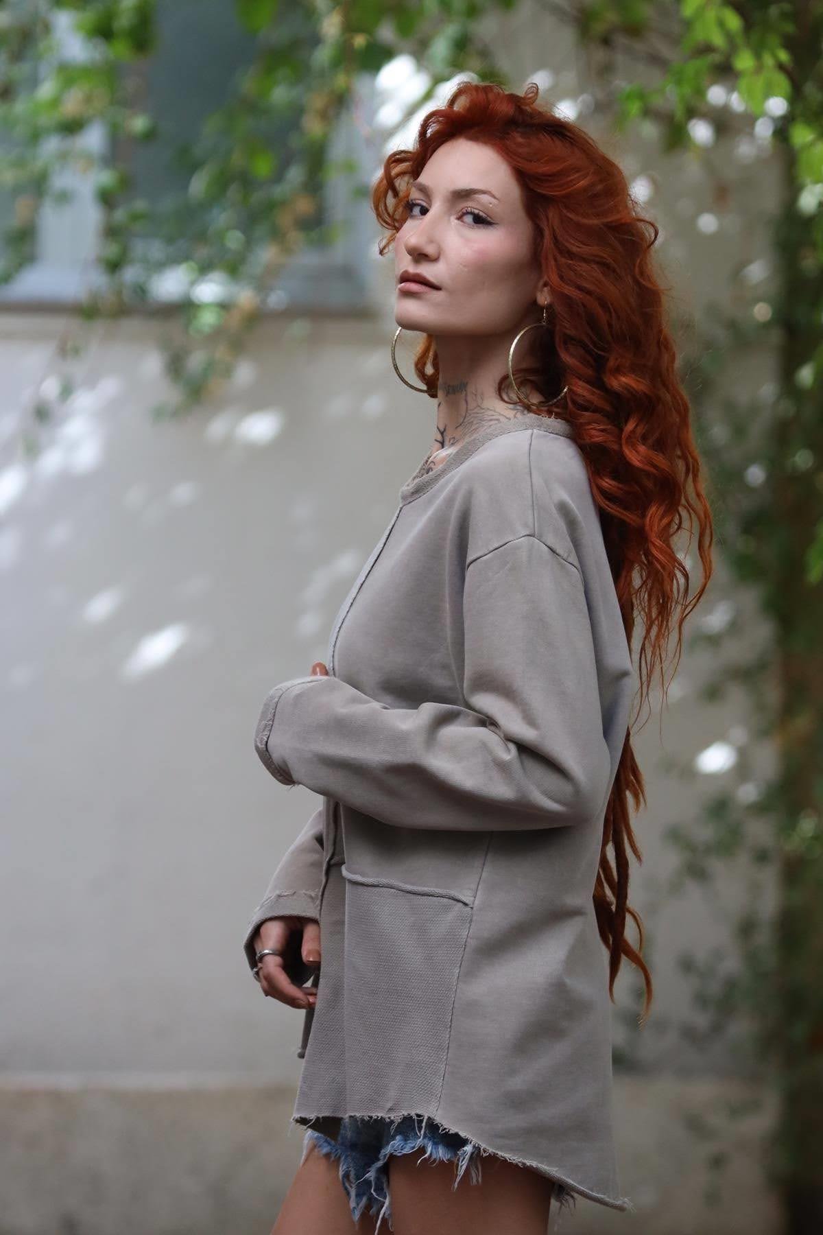 Vizon Rengi Bisiklet Yaka Dikiş Detaylı Parçalı Sweat