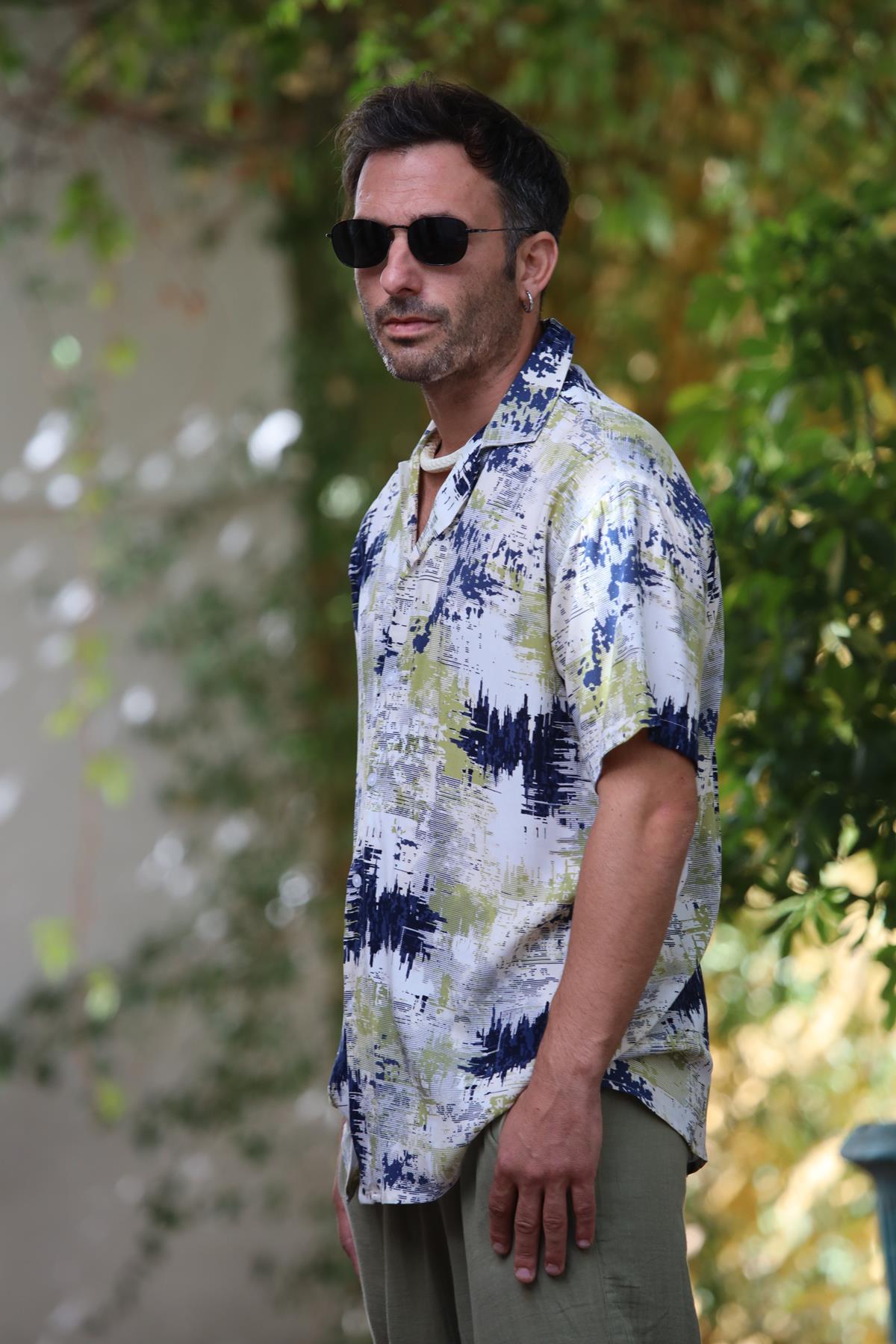 Yeşil Desenli Kısa Kollu Erkek Gömlek