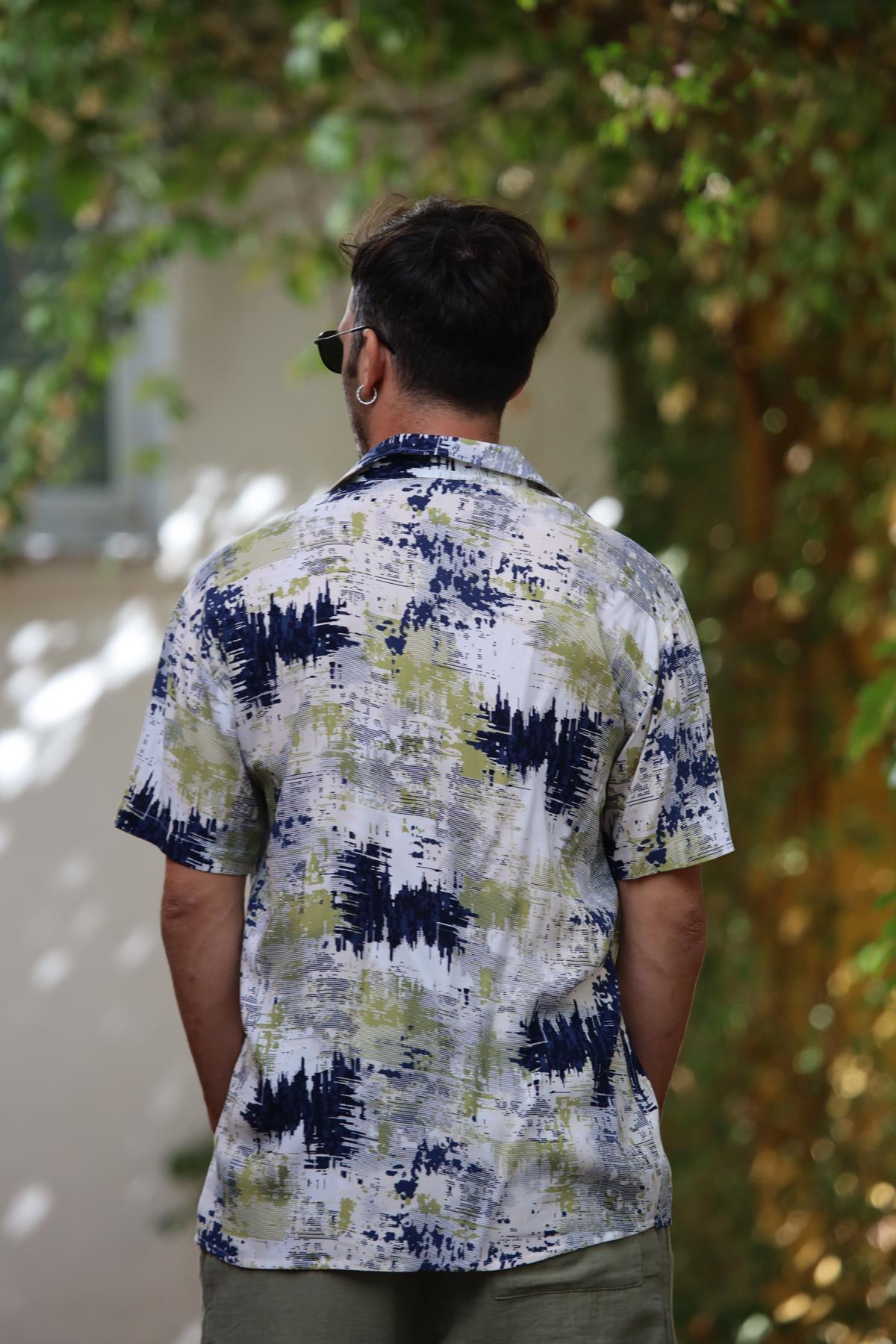 Yeşil Desenli Kısa Kollu Erkek Gömlek