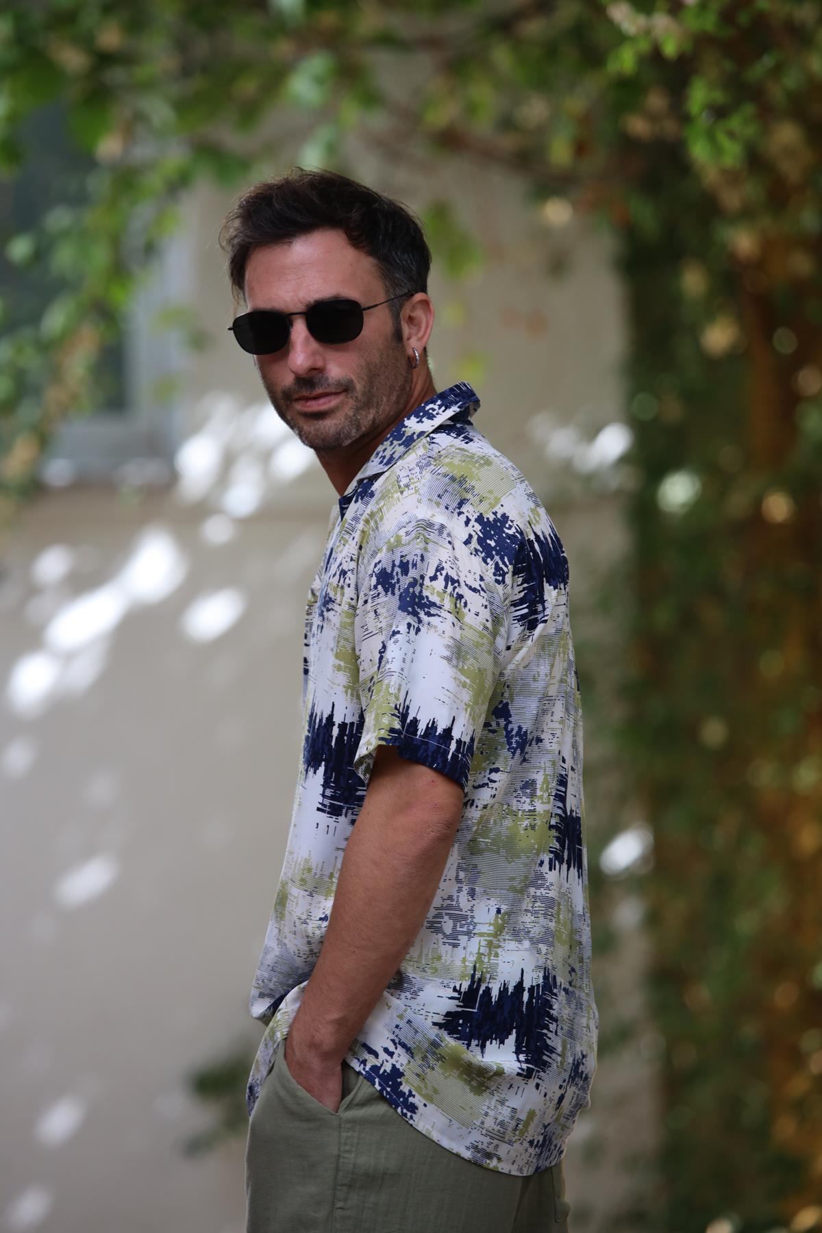 Yeşil Desenli Kısa Kollu Erkek Gömlek