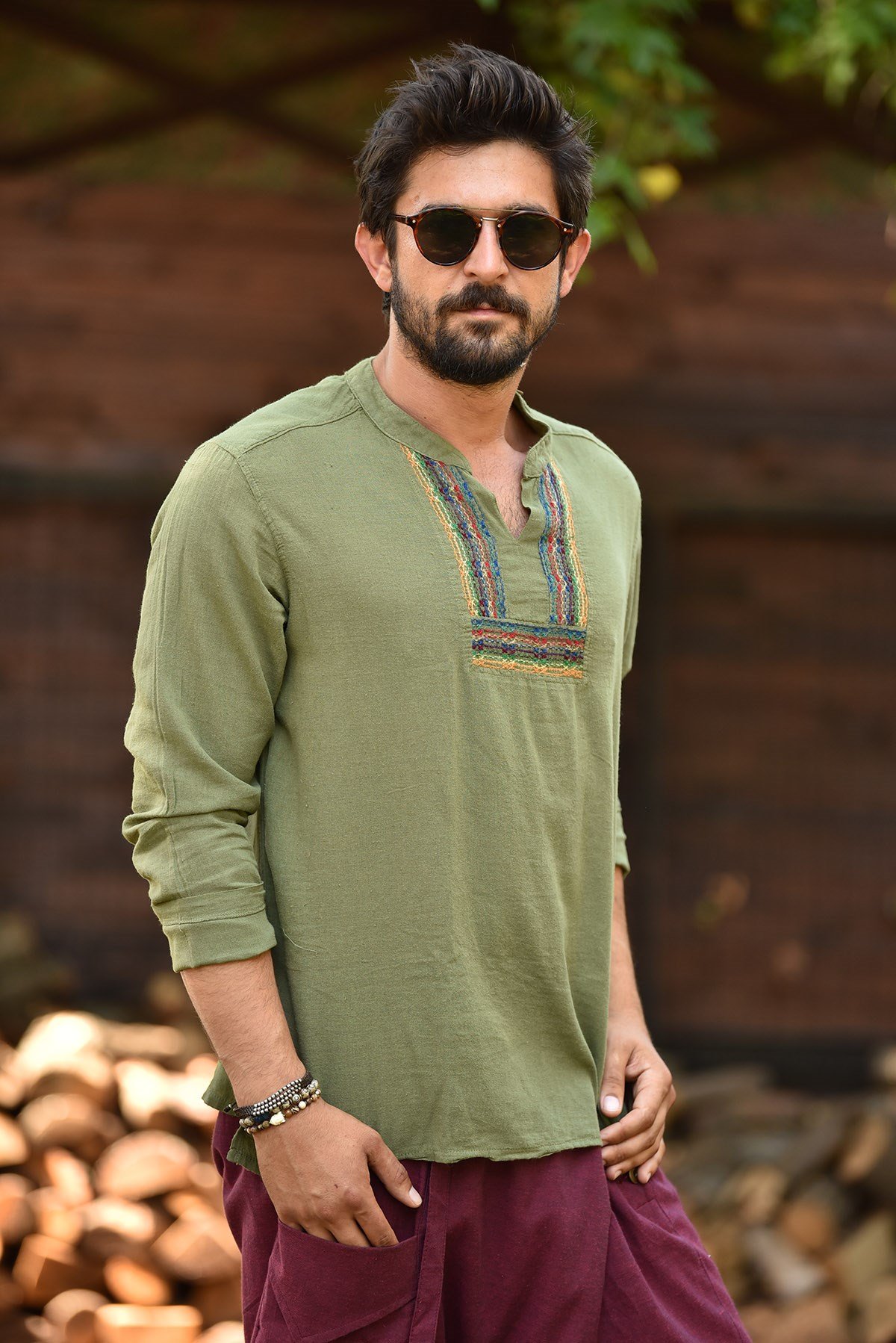Yeşil Hakim Yaka Nakış Detaylı Pamuk Erkek Gömlek 