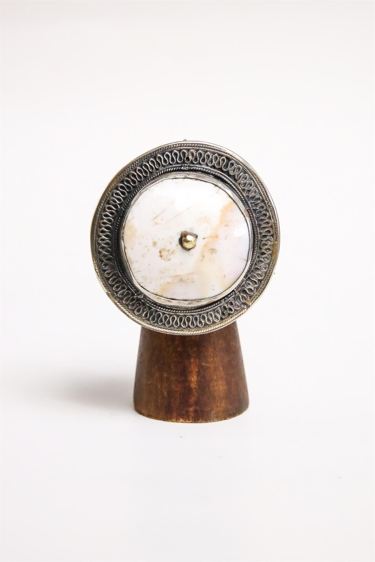  Antik Düşük Ayar Gümüş Tasarım Yüzük