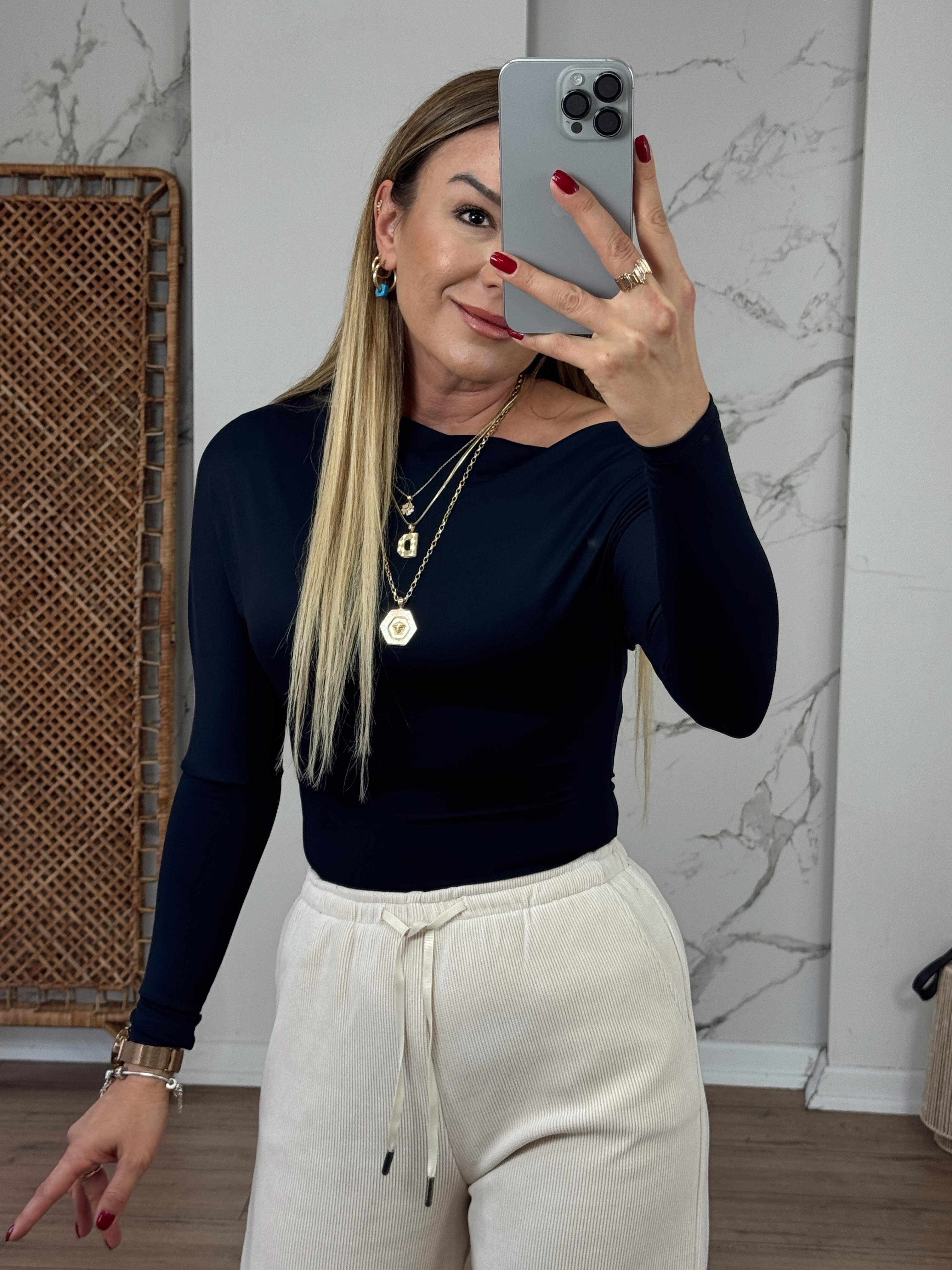 Asimetrik Uzun Kollu Body SİYAH