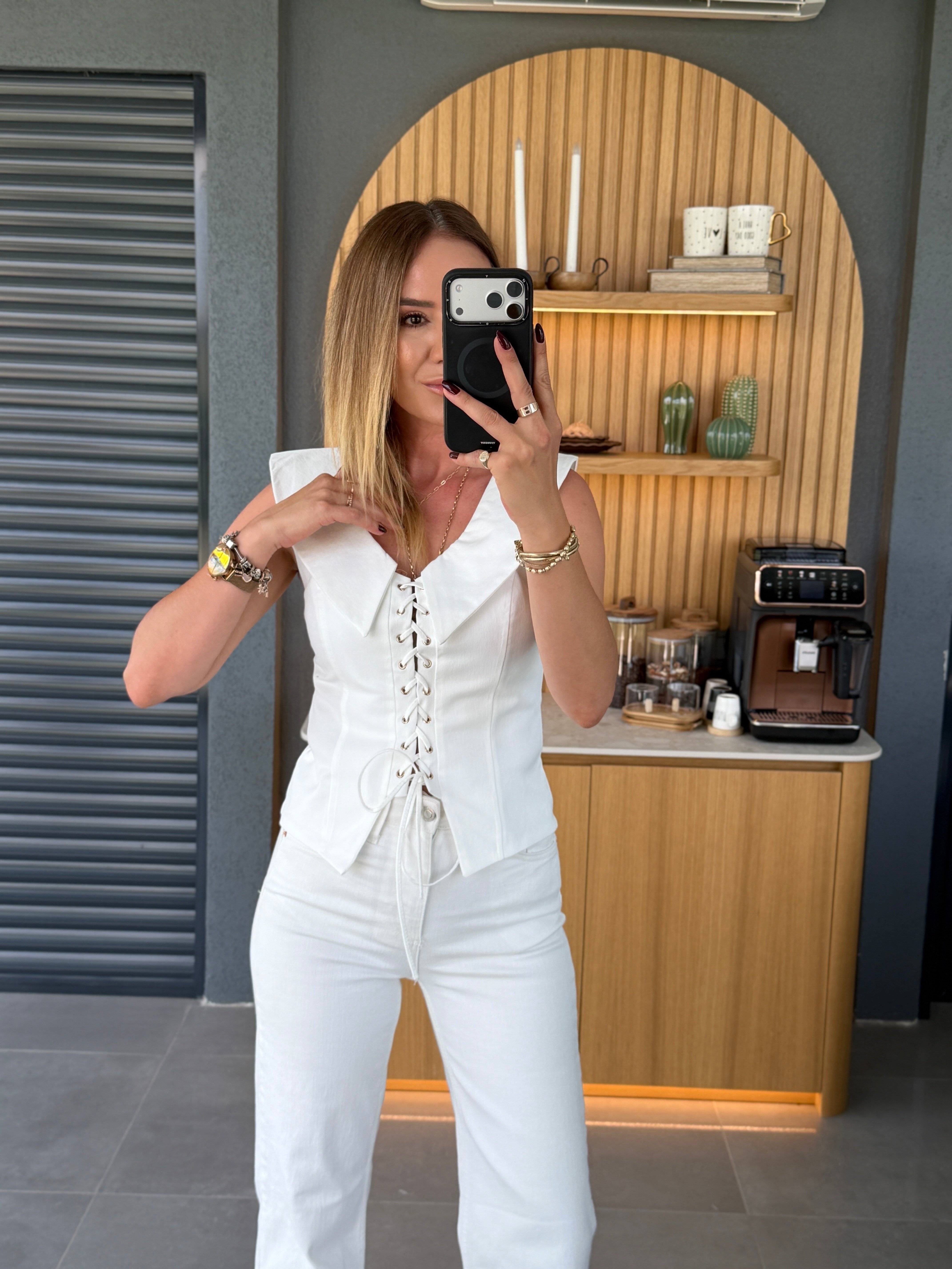 Bağcık Detaylı Bluz EKRU