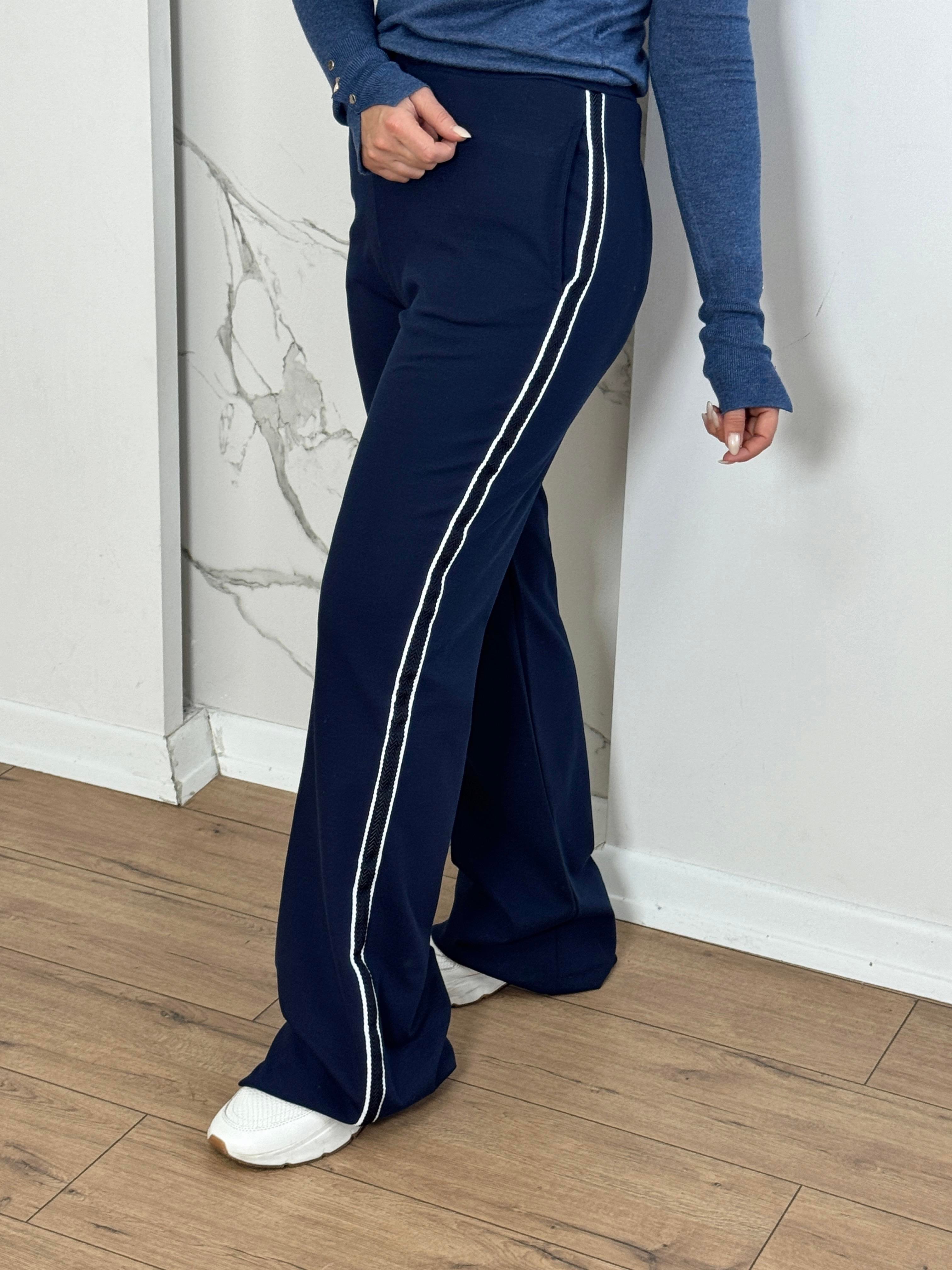 Beli Bağcıklı Yanları Şerit Detaylı Pantolon LACİVERT
