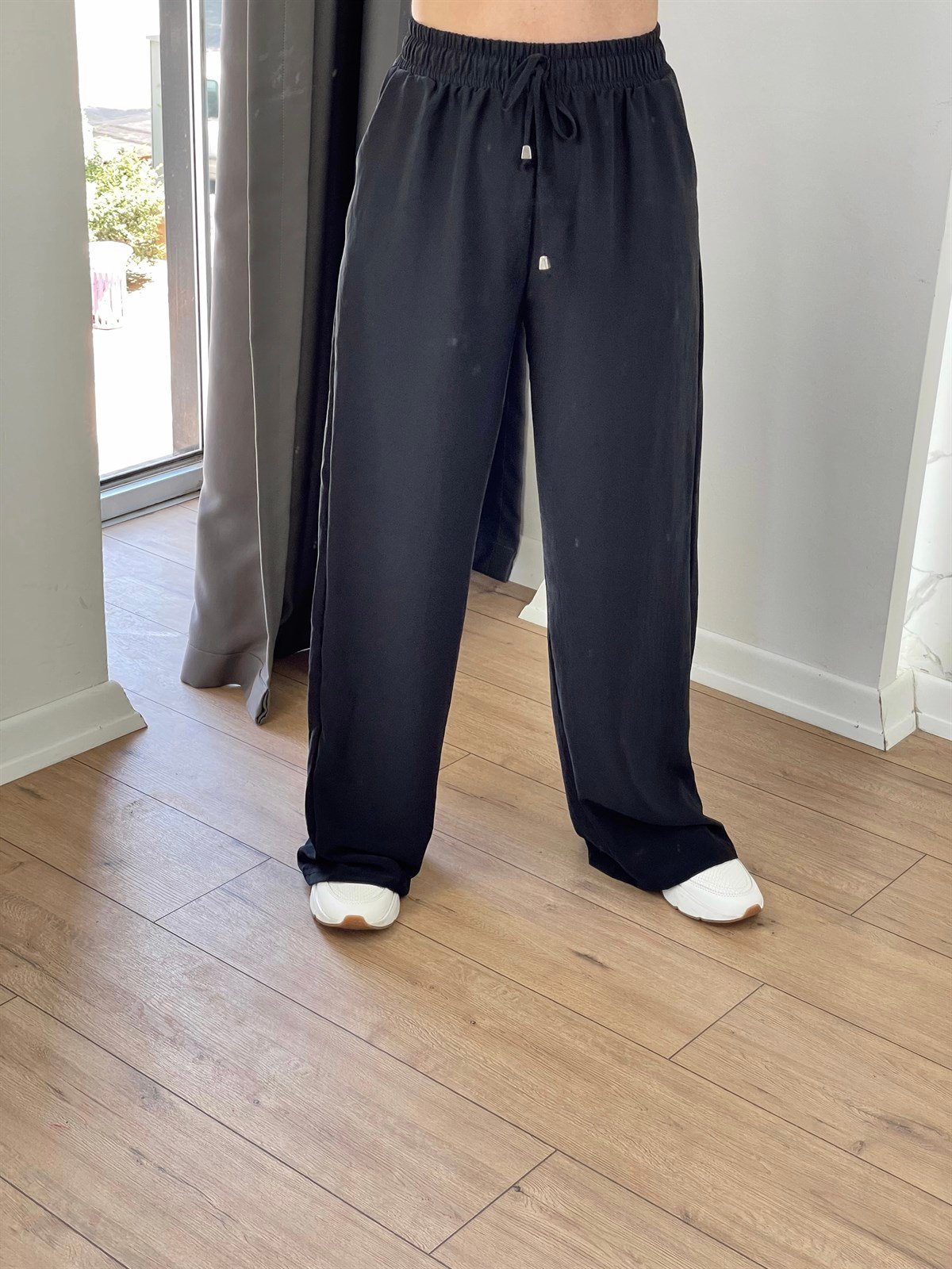 Beli Lastikli Bol Paça Pantolon Siyah